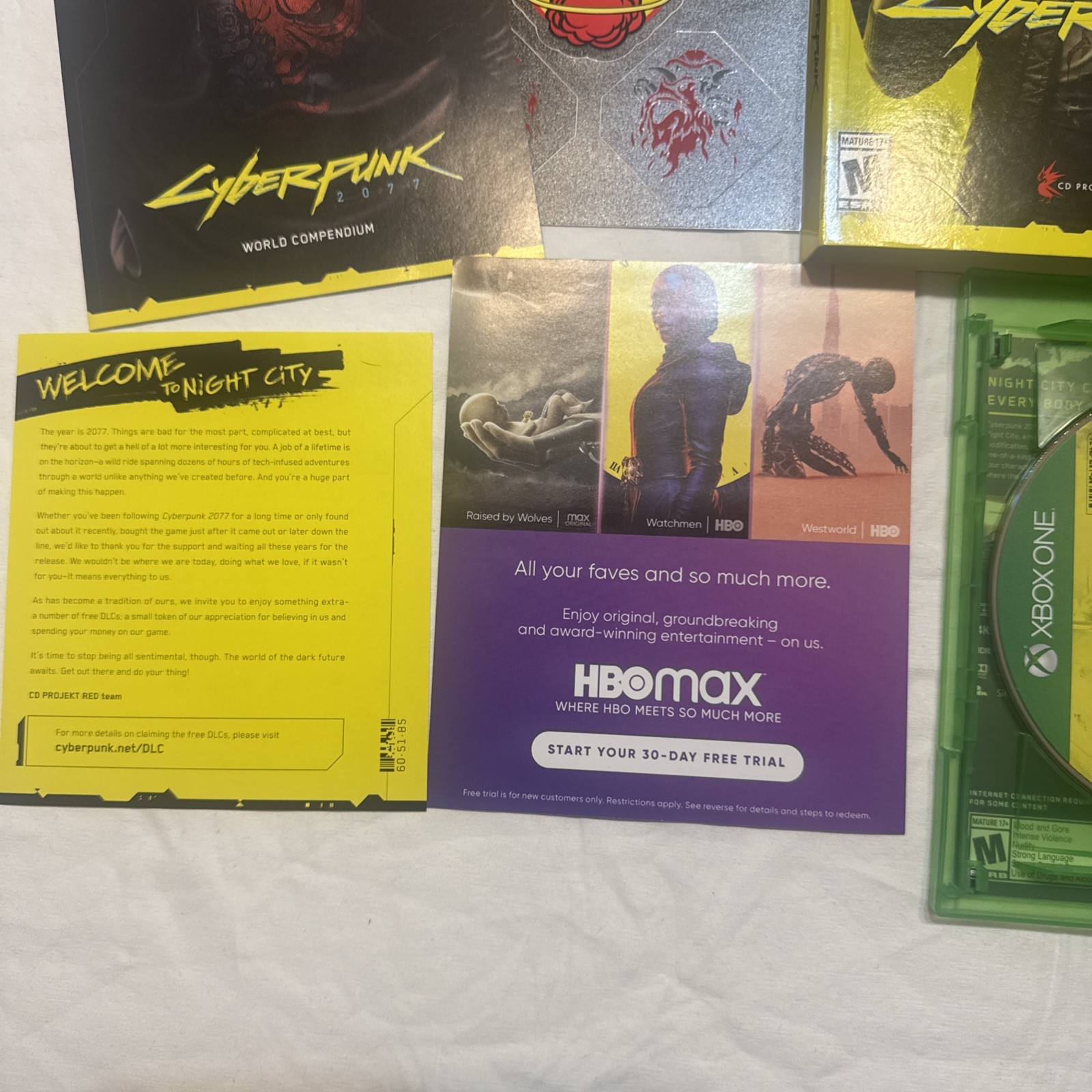 Cyberpunk 2077 STEELBOOK Xbox One Complete w/ Map Postcards Inserts with Game