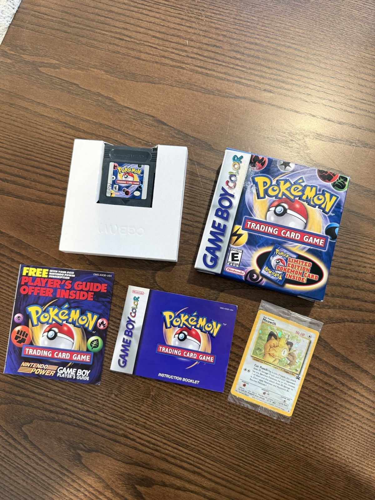 Pokémon Trading Card Game GBC CIB Good Condition Meowth 10 Promo Sealed Included