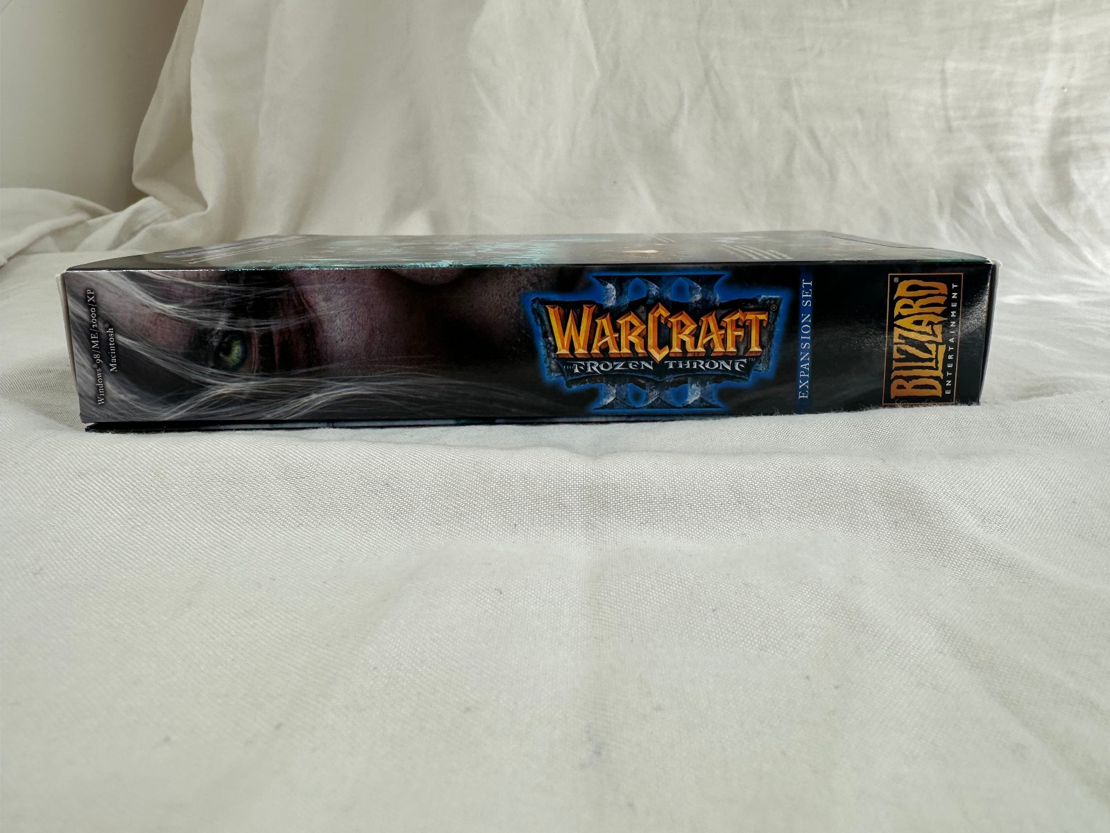 SIGNED Warcraft III 3 Frozen Throne Expansion WITH Release Day poster NEW/SEALED