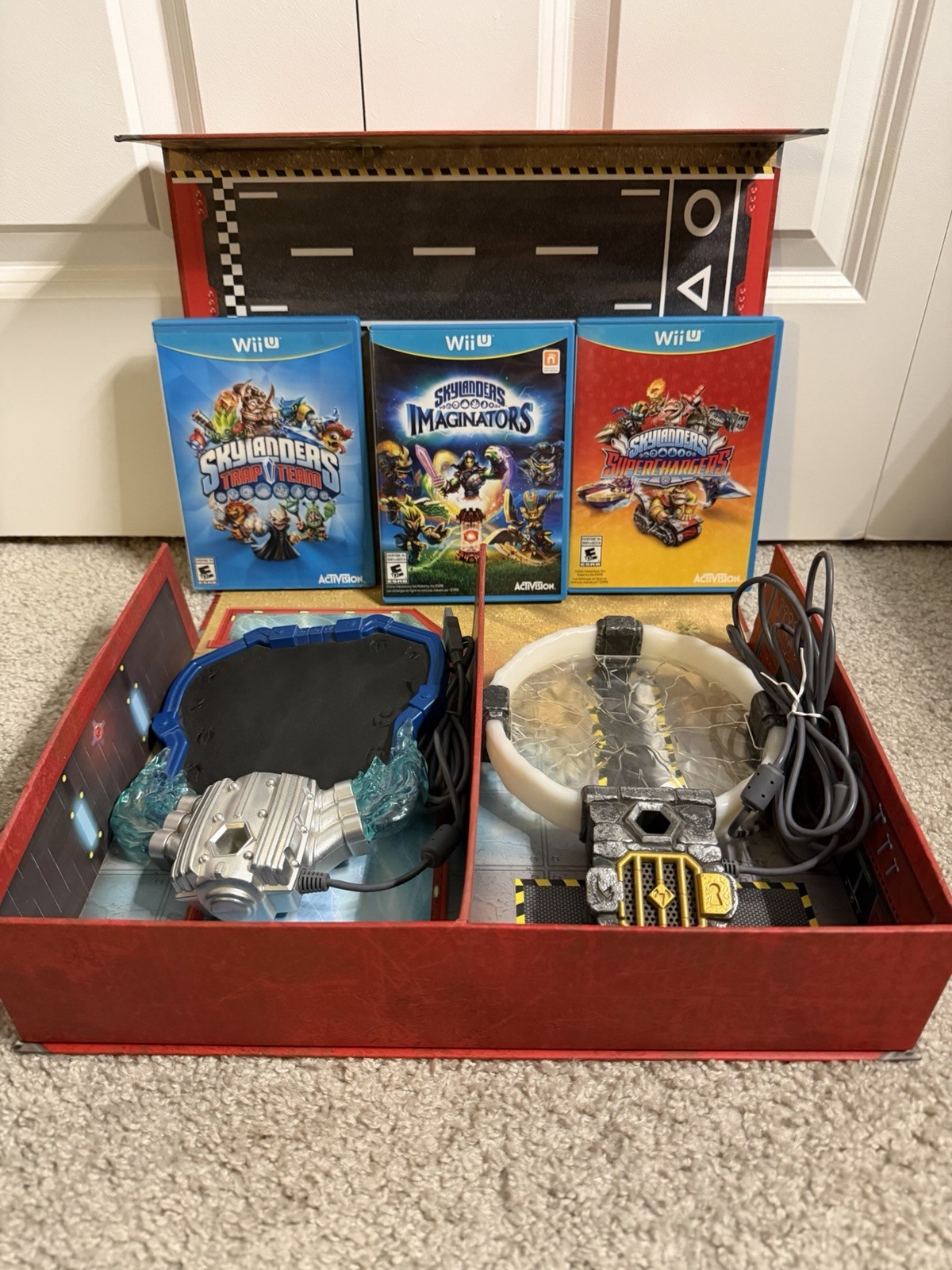 Skylanders Wii U 3 Games & Portals And Collectors Figurine Case Lot