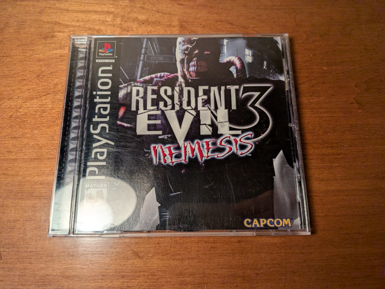 Resident Evil 3: Nemesis (PlayStation 1, 1999)