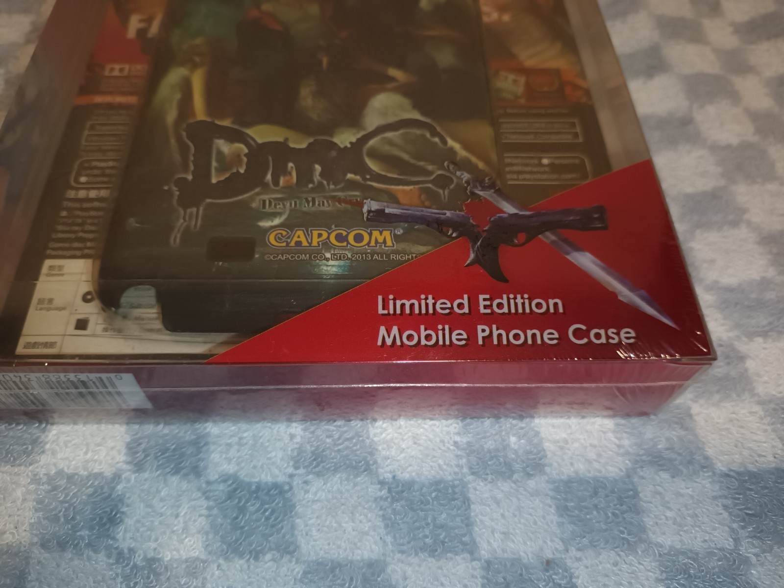 PS3 DMC: Devil May Cry Limited Edition with Mobile Phone Case ( Asian English )