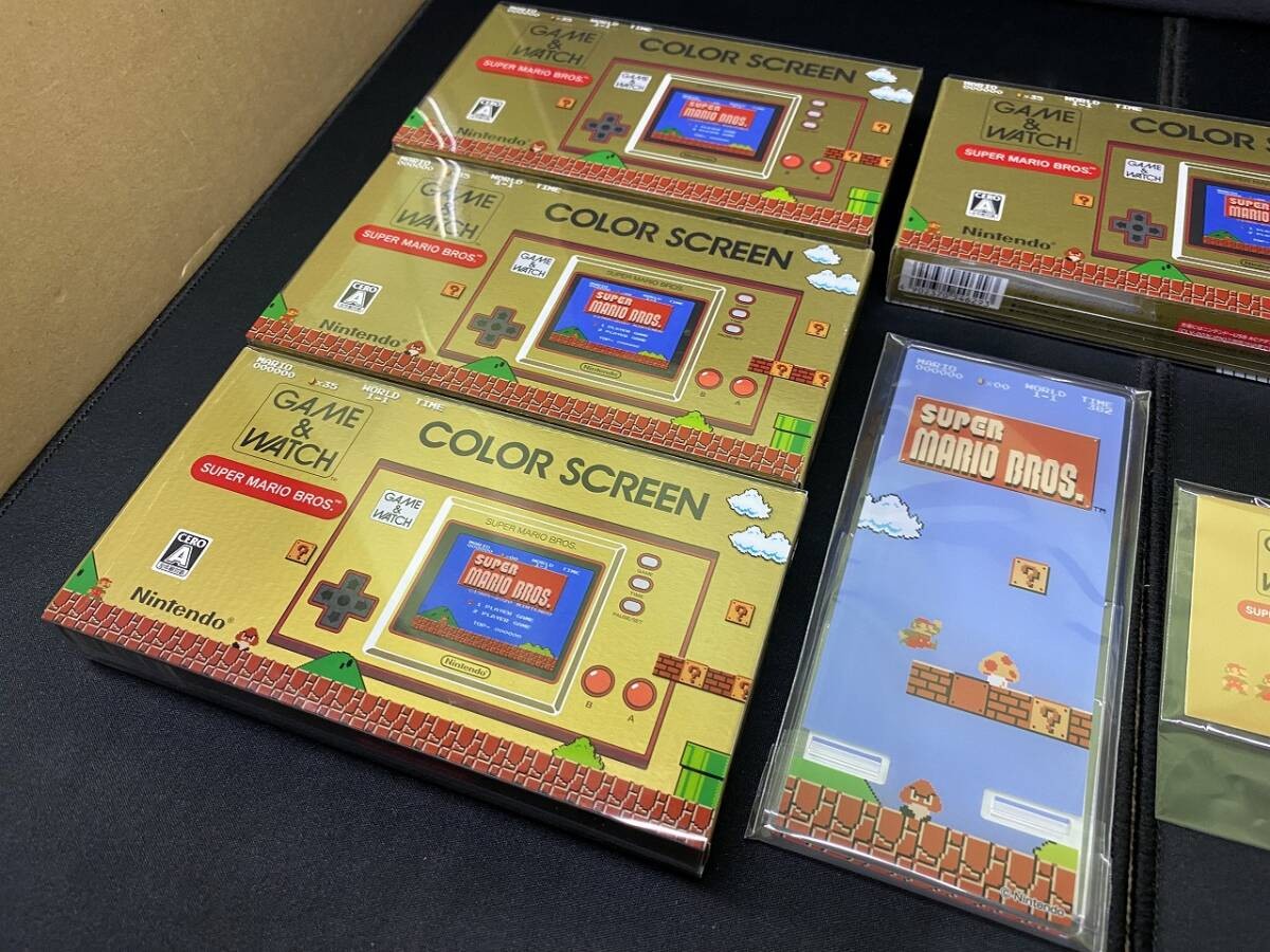 Nintendo Game & Watch Super Mario Bros 4-Unit Set With Bonus Pin Badge and Phone