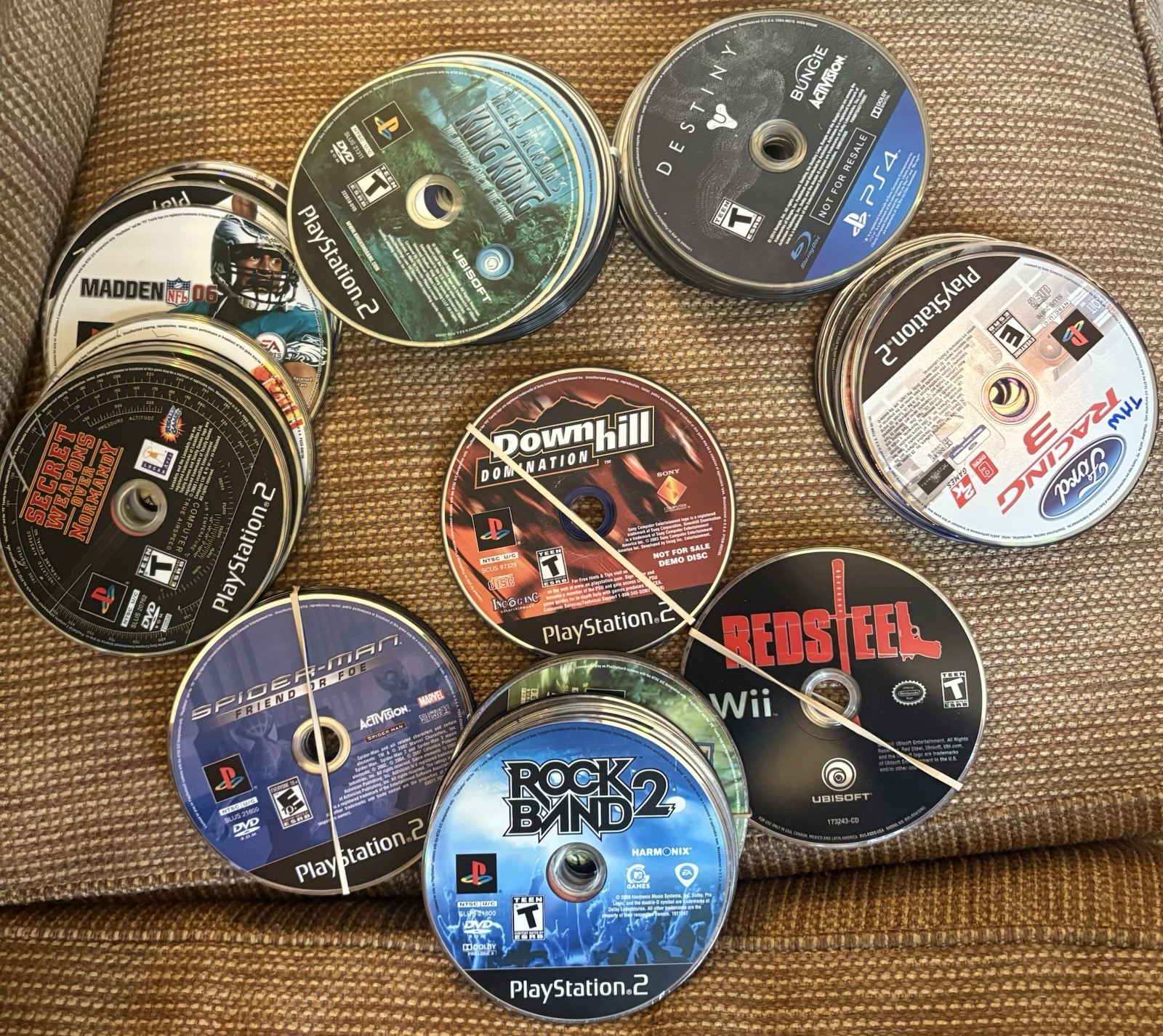 139 Scratched & Damaged Video Games (Ps1, Ps2, Ps3, Ps4, Wii, XBOX 360)