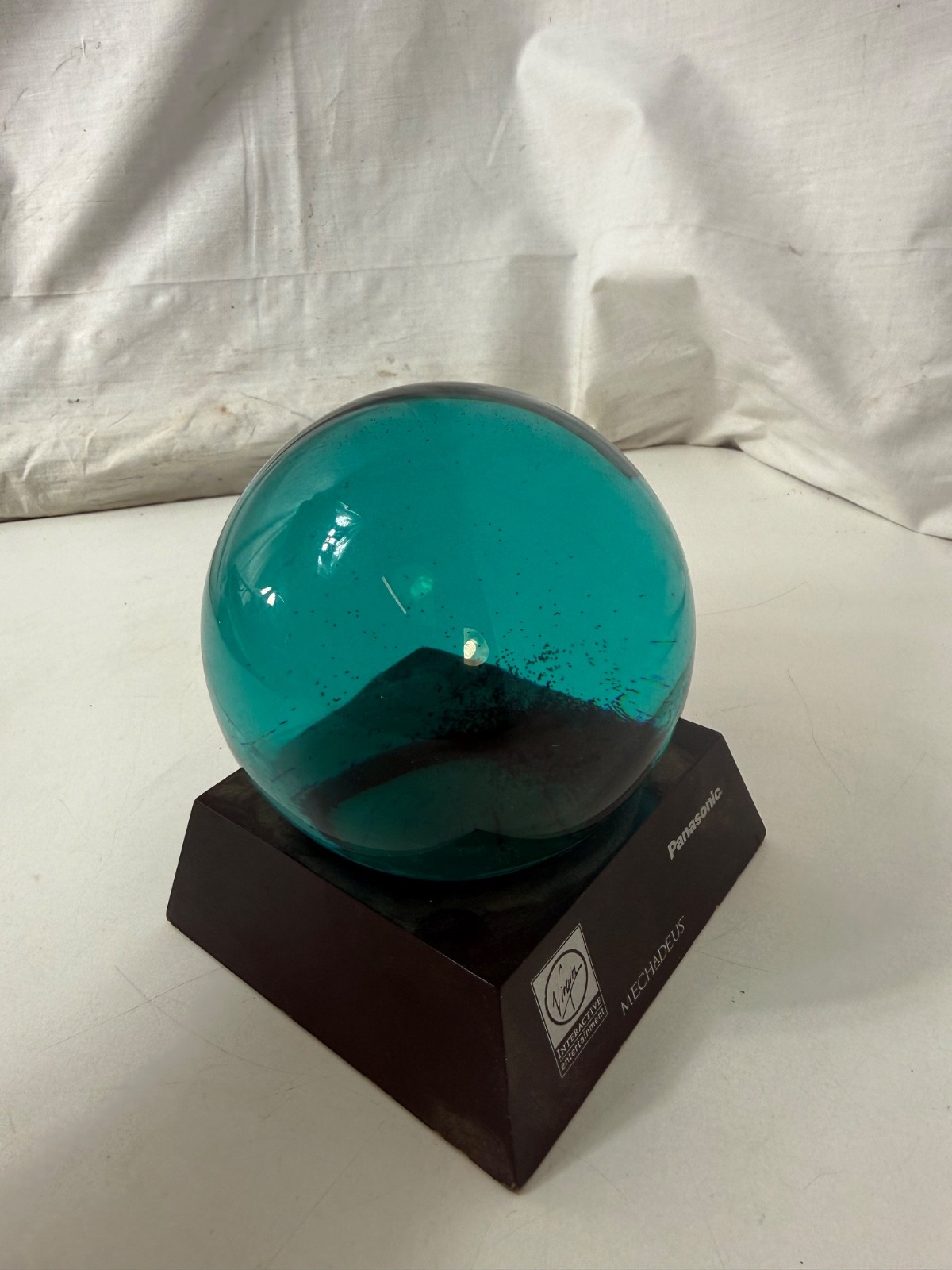 The Daedalus Encounter Vintage 1995 PC Game Promo Glass Orb Paperweight Display