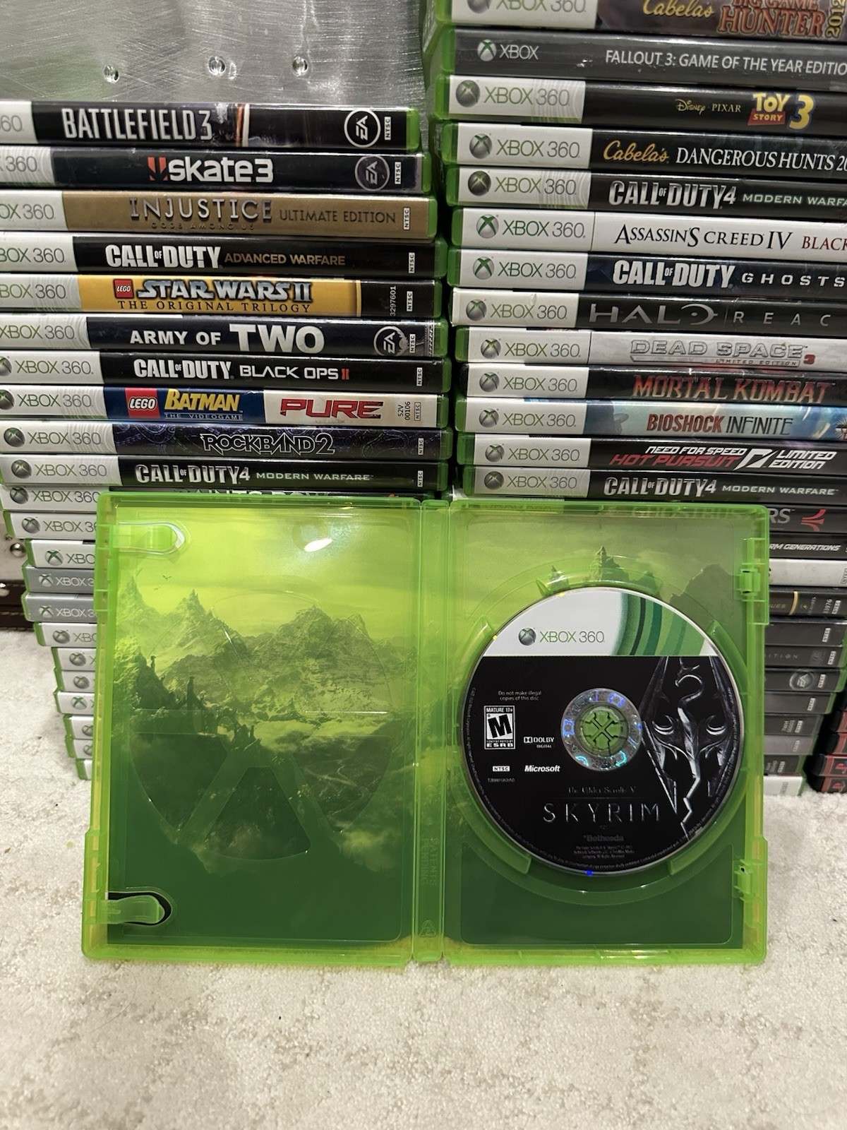 The Elder Scrolls V: Skyrim (Microsoft Xbox 360) No Manual Tested