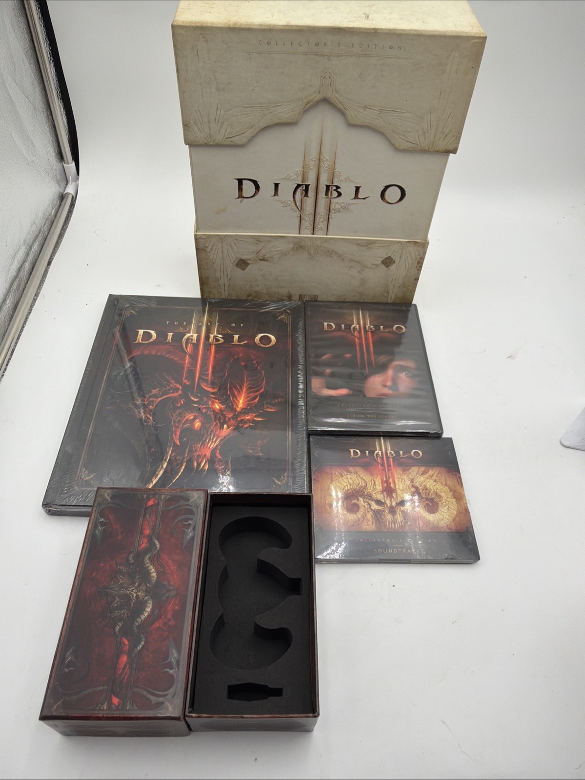 Diablo 3 III Collector’s Edition PC Box Set Some Sealed READ!