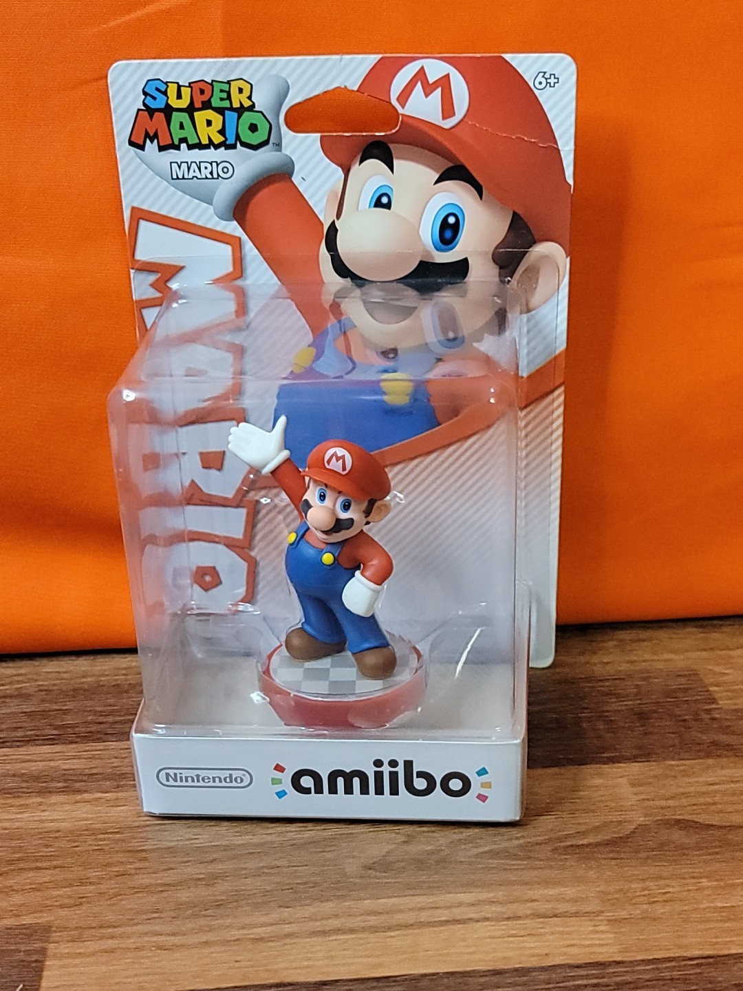 Nintendo Super Mario Series Hand Up Mario Amiibo Figure Toy US Release ~ NIB