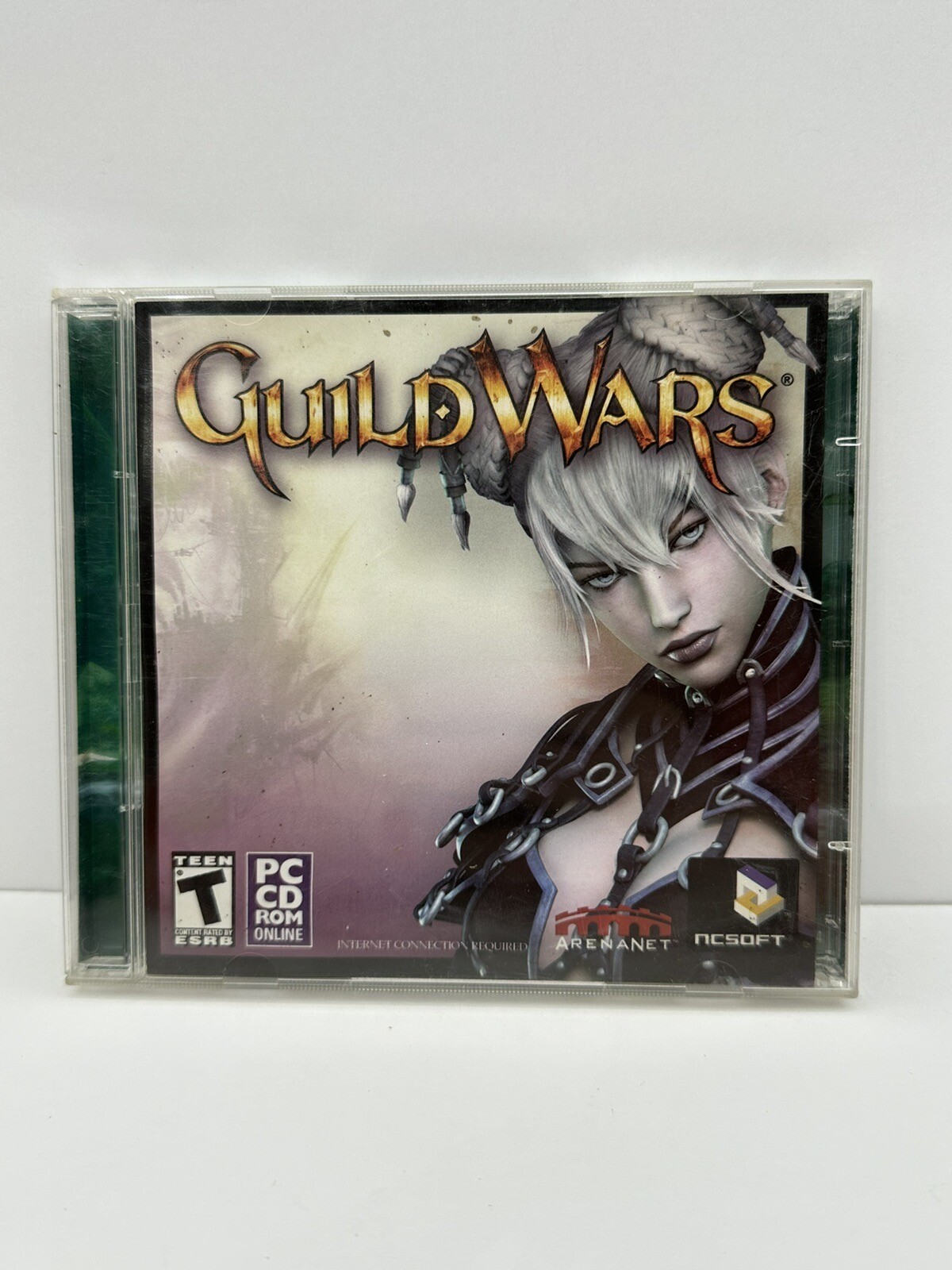 Guild Wars (PC CD ROM, 2005) Complete 2 Discs NCSOFT MMORPG Computer Game