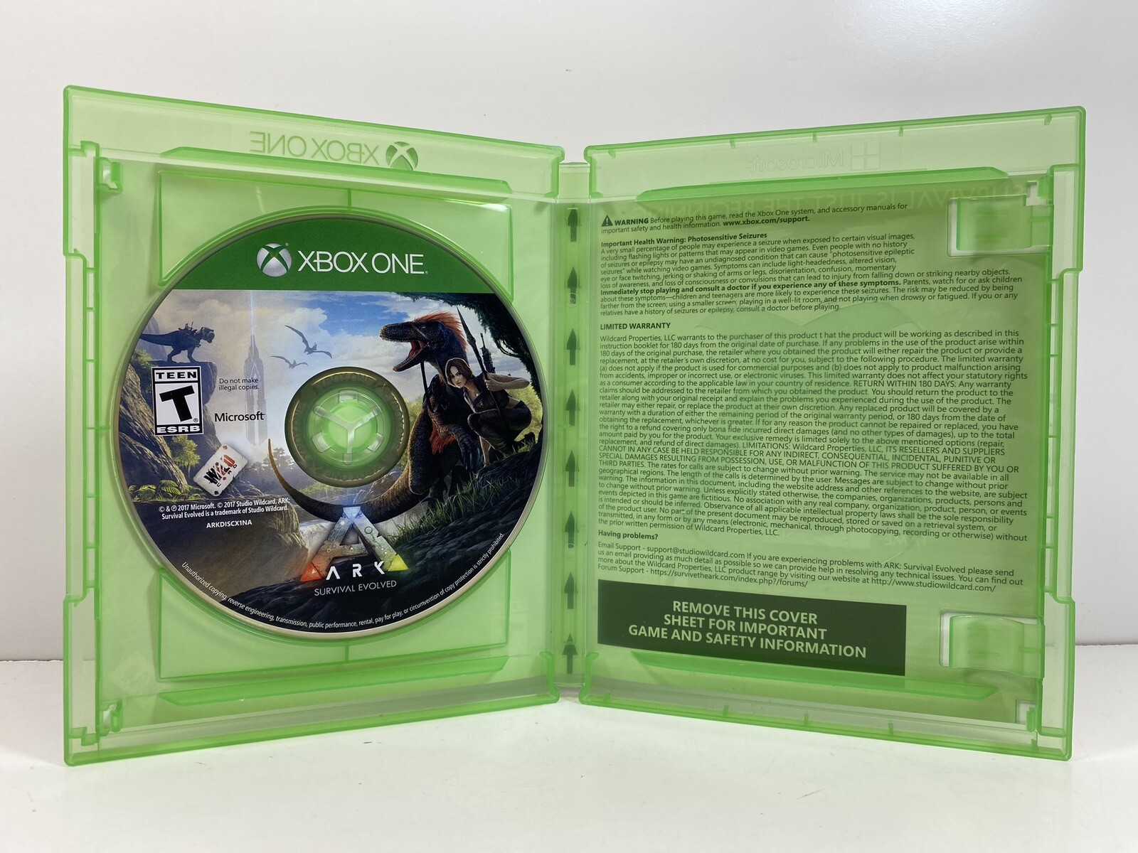 Xbox One : Studio Wildcard ARK: Survival Evolved Xb Video Games