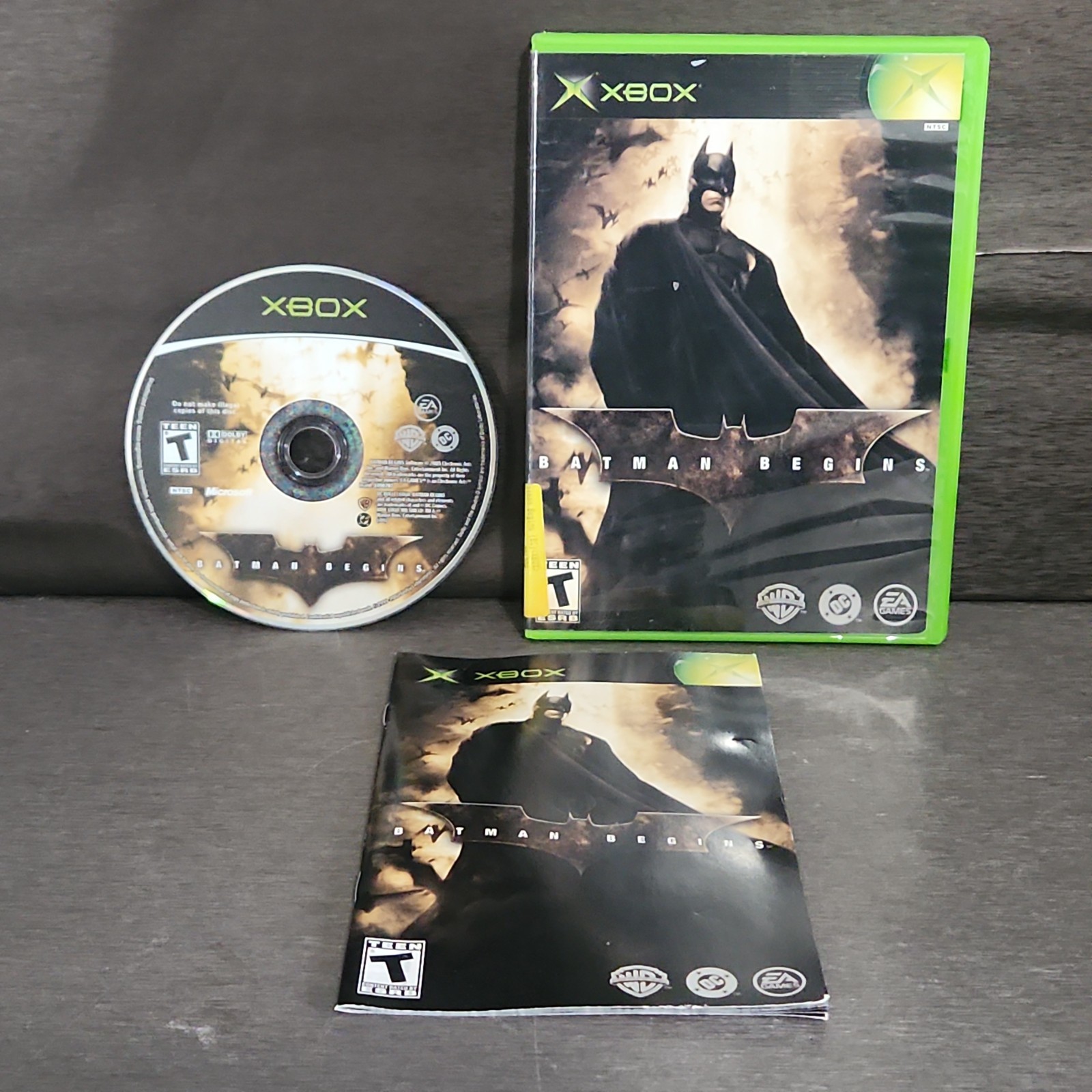Batman Begins XBOX Game CIB Original