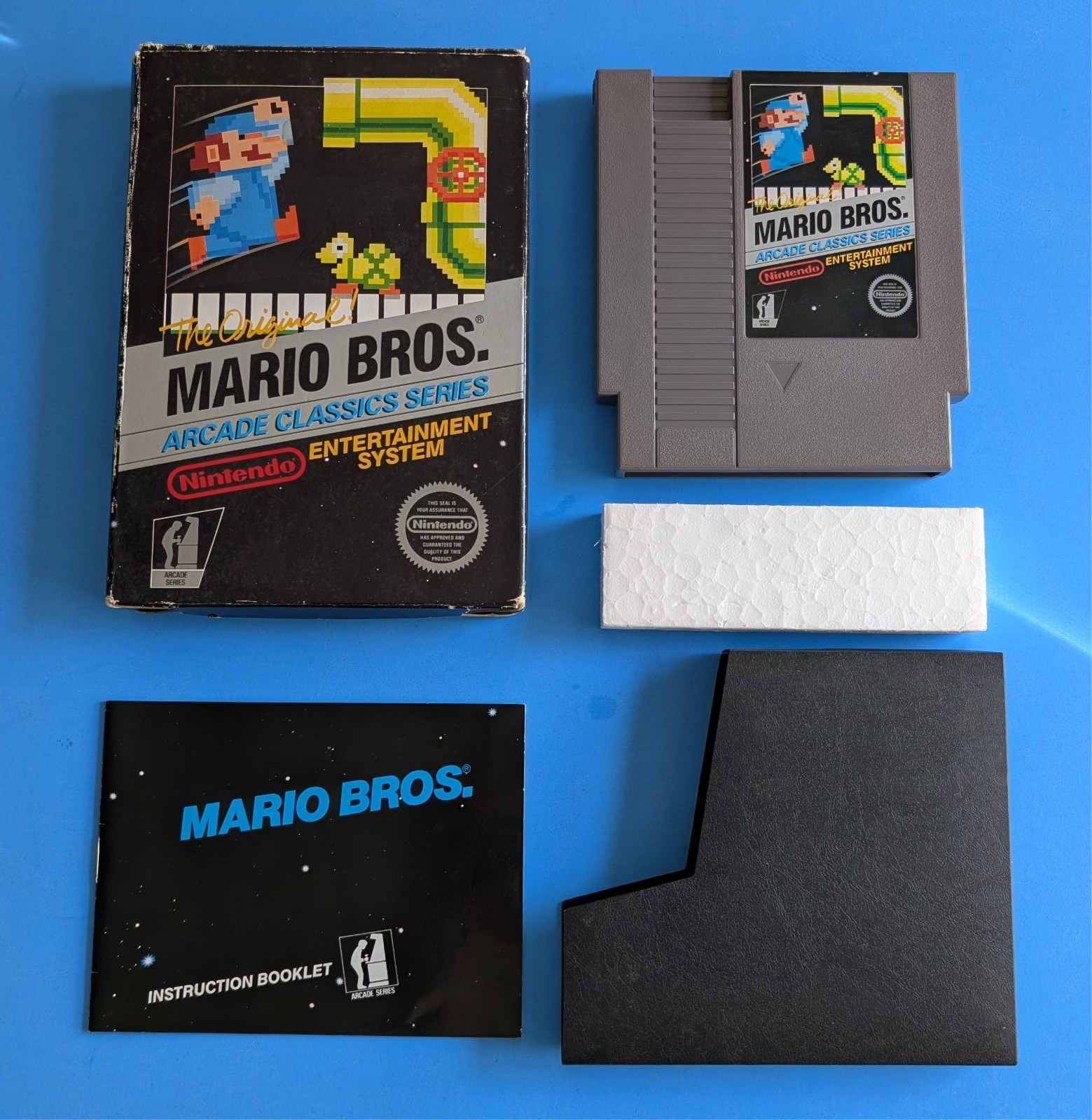 Mario Bros Arcade Classic Series Black Box Nintendo NES Complete in Box CIB 5 Sc