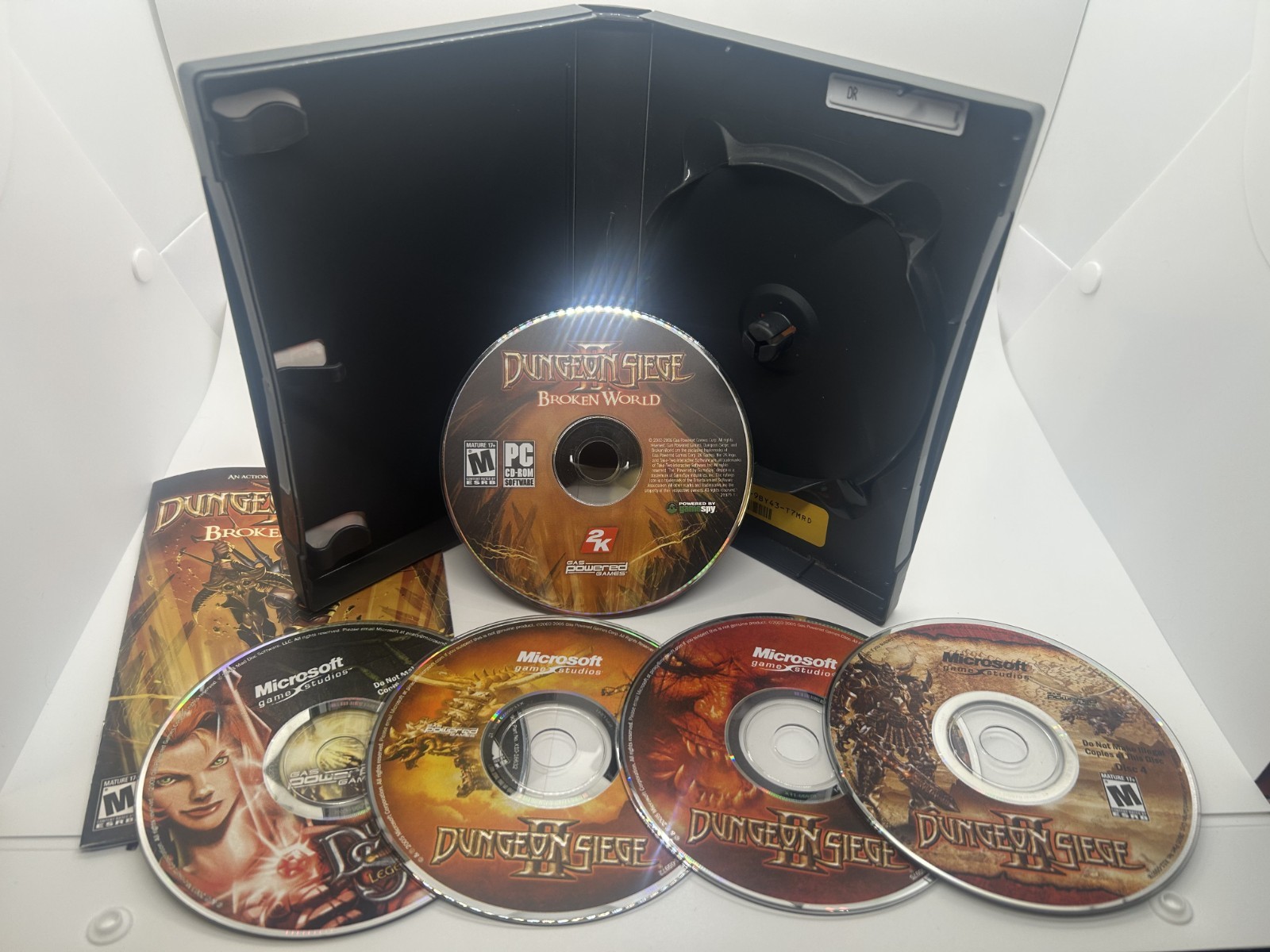 Dungeon Siege II PC 2005 Microsoft Mature Role Playing RPG All Discs