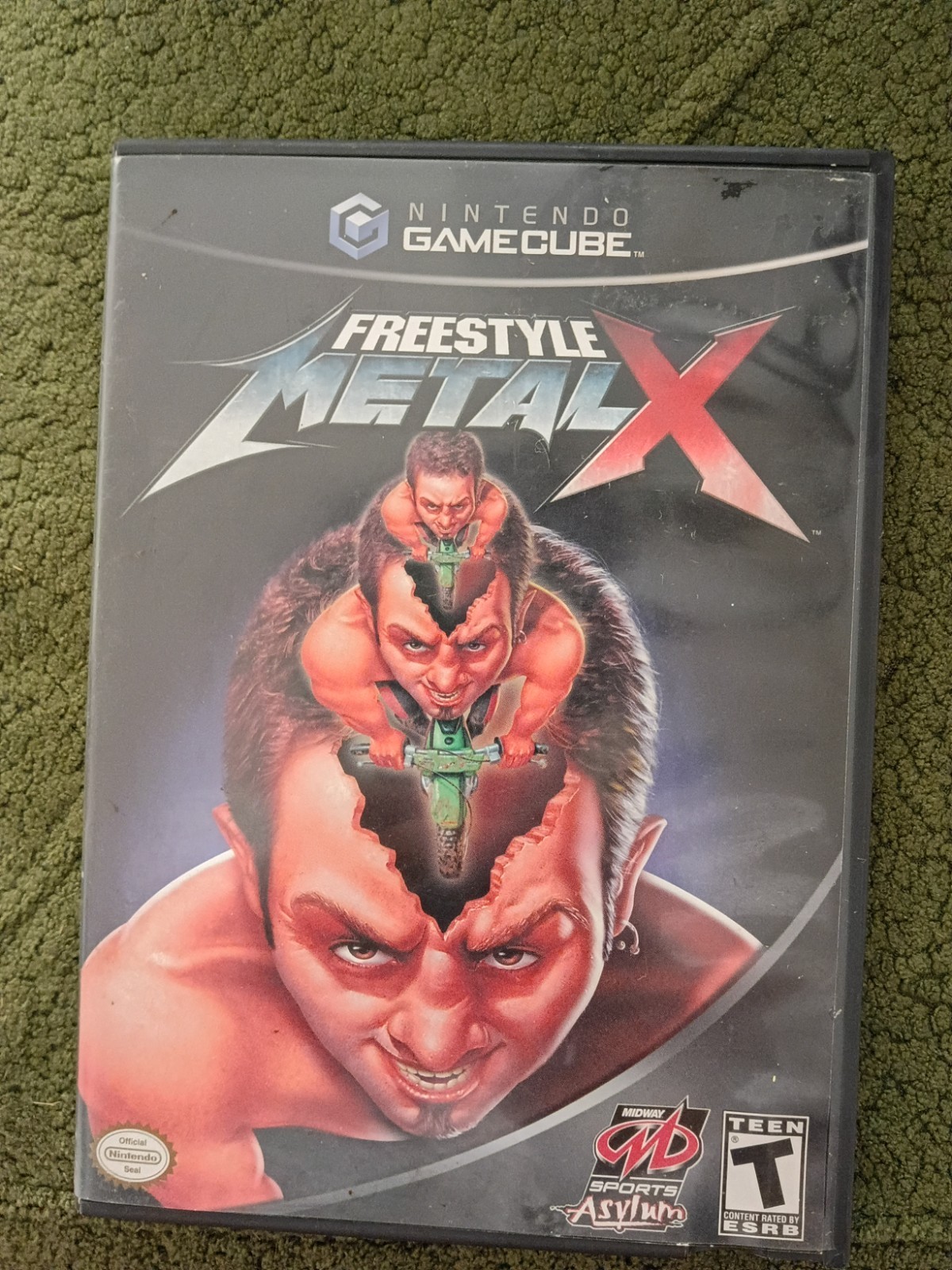 Midway Freestyle Metal X Nintendo GameCube Motocross Racing Multiplayer T 2003