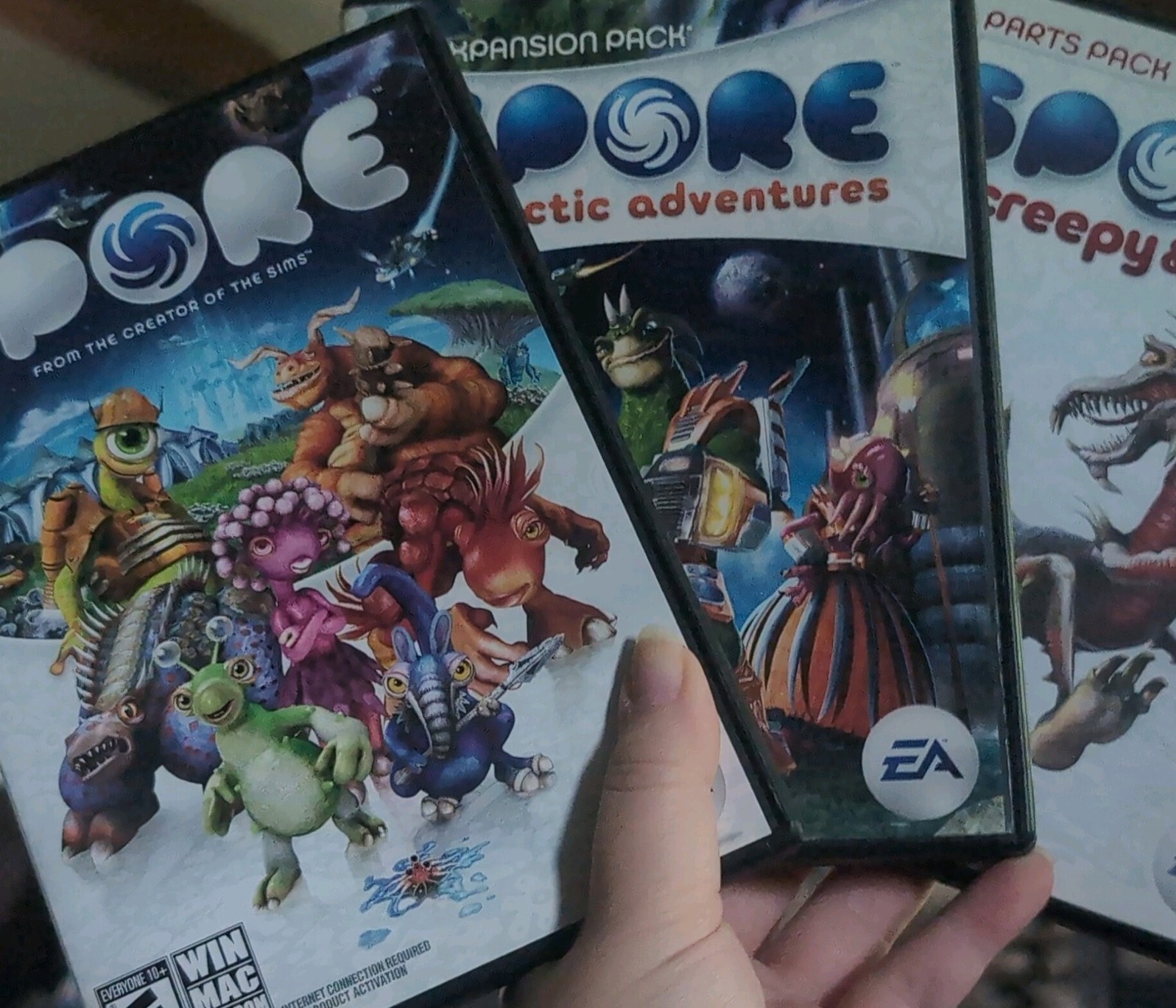 Spore PC Windows/Mac + Galactic Adventures Expansion + Creepy & Cute Parts Pack