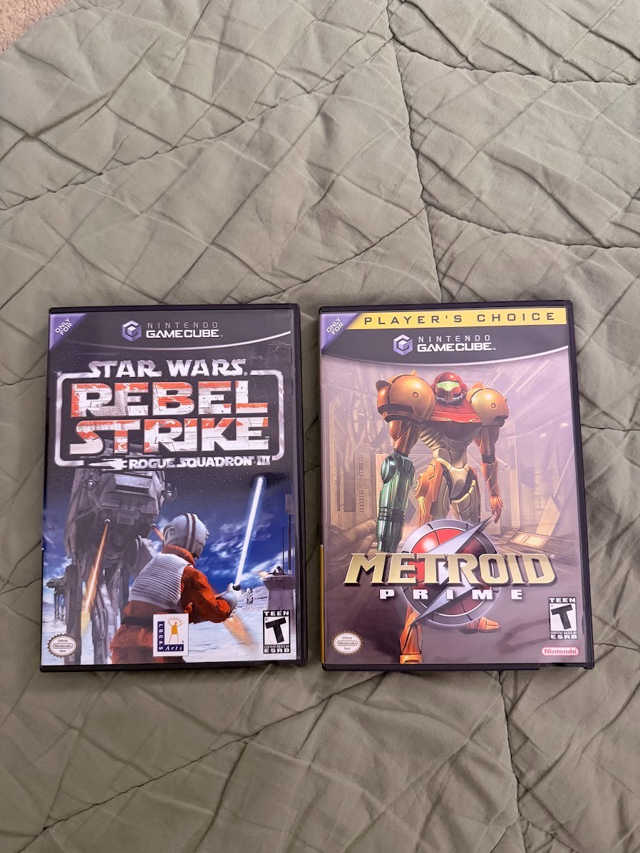 Lot of 2 Nintendo Gamecube Games – Metroid Prime and Star Wars Rebel Strike CIB