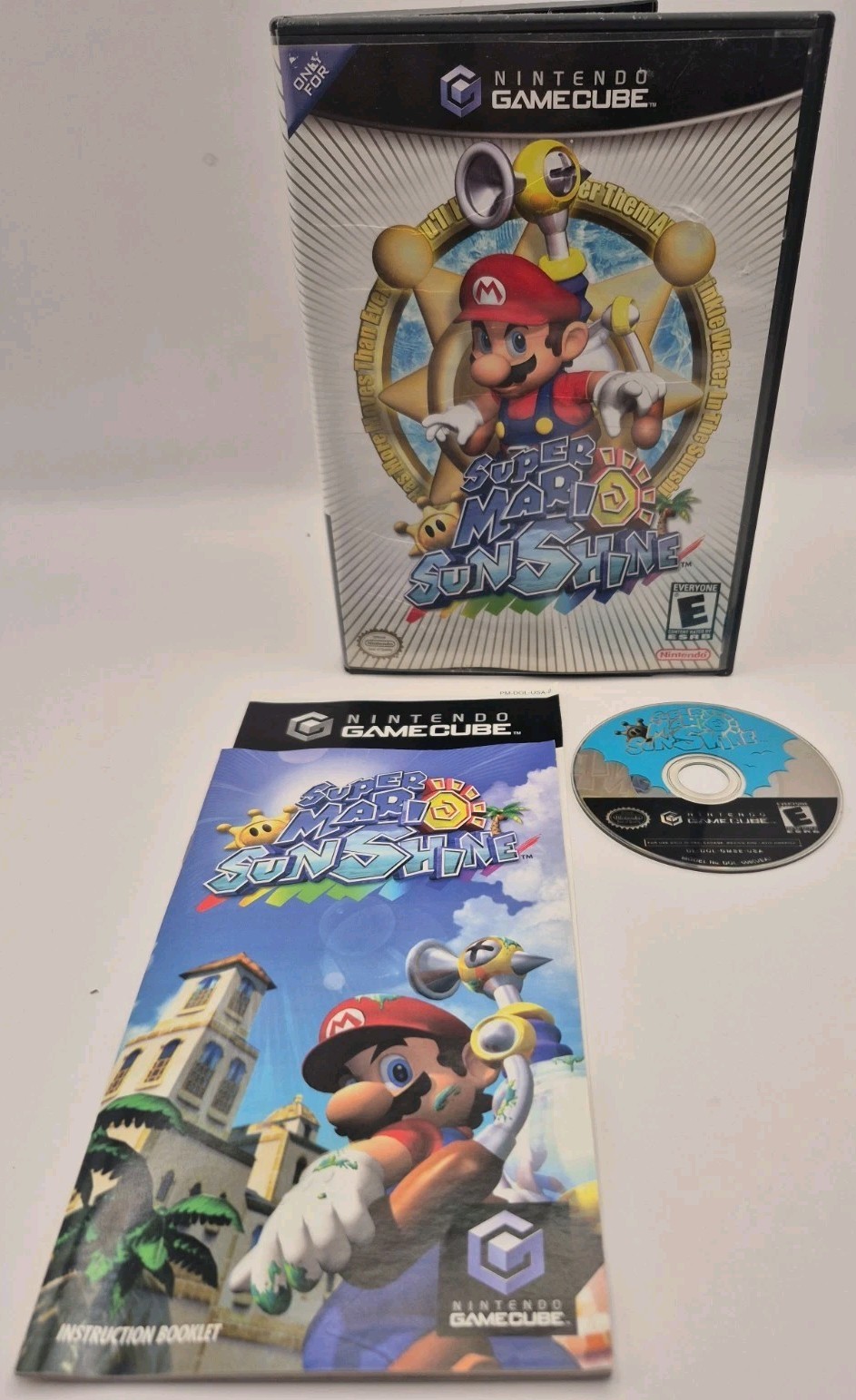 Super Mario Sunshine Nintendo GameCube CIB Complete W/Manual Tested