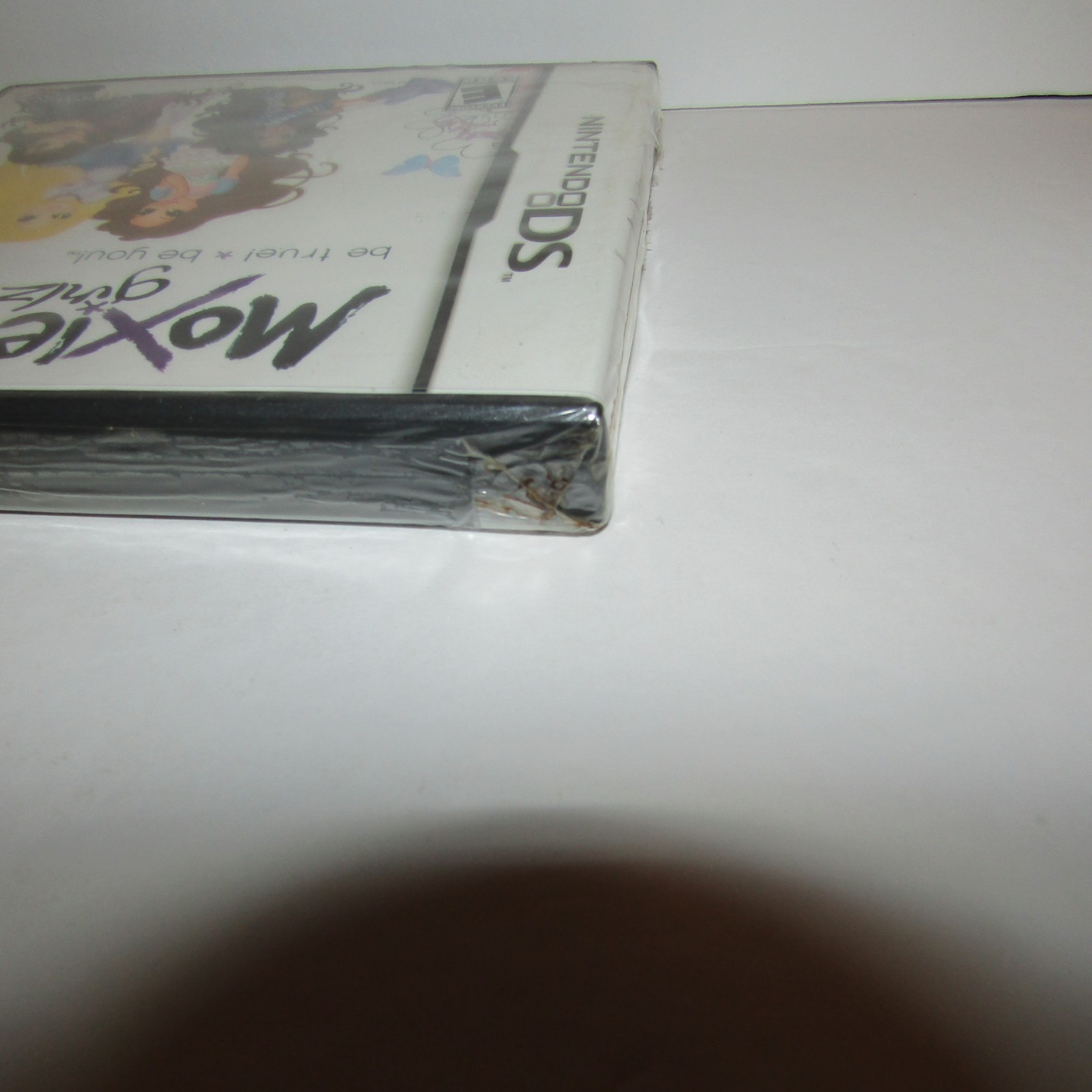 Moxie Girlz Nintendo DS Video Game New Sealed Stained Art (See Description)