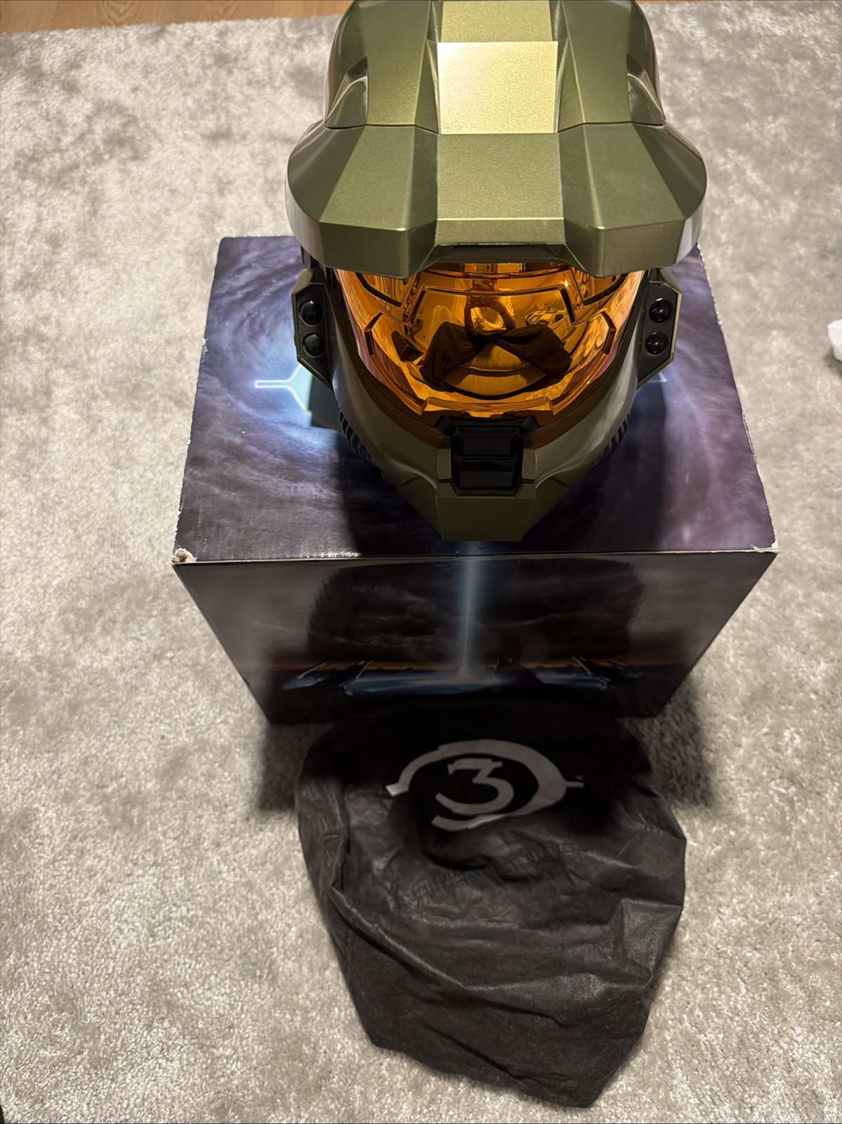 Halo 3 Legendary Edition (Microsoft Xbox 360, 2007) Master Chief Helmet RARE