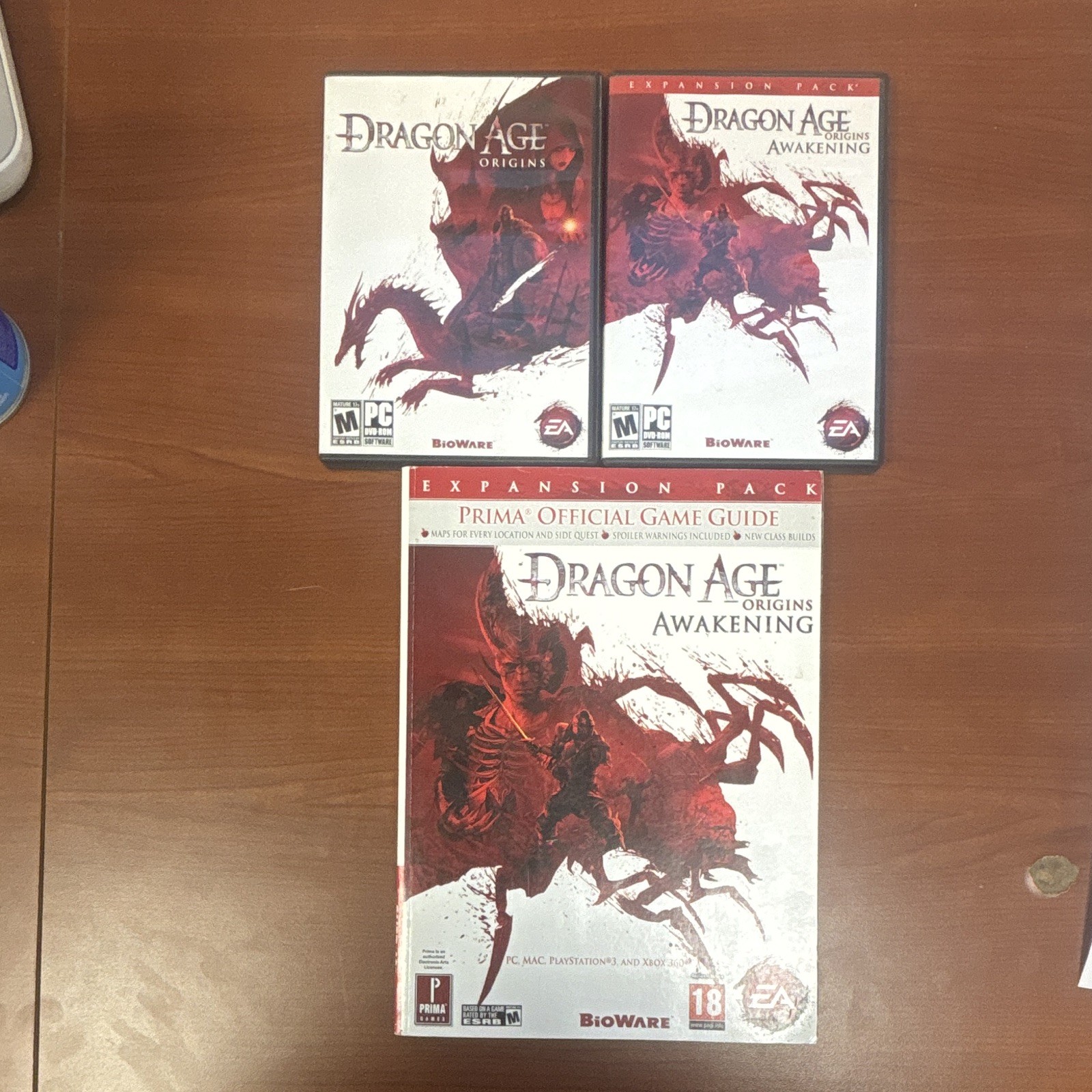 Electronic Arts Dragon Age: Origins PC Role Playing Game and guide book!