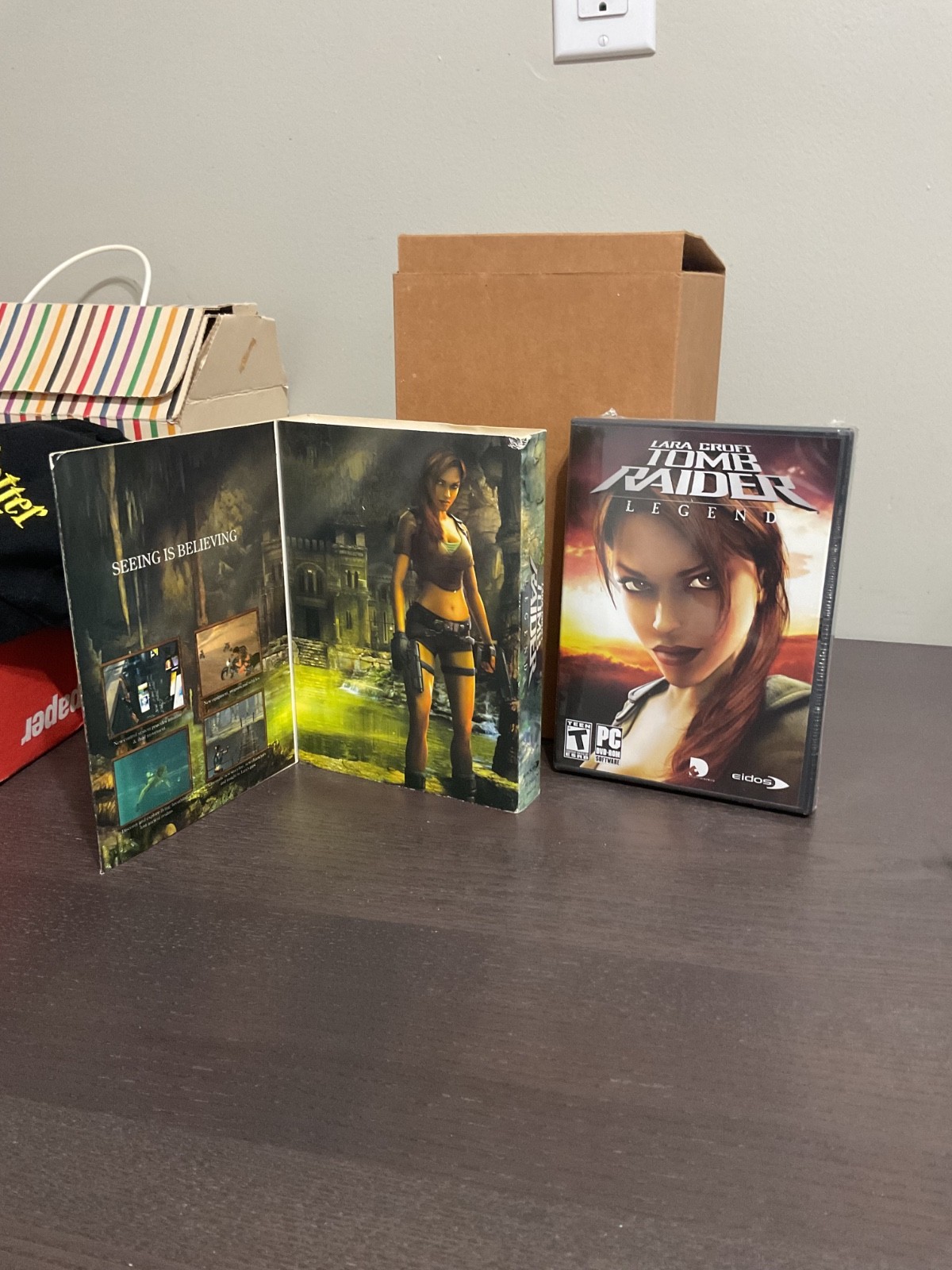 Lara Croft Tomb Raider LEGEND (PC DVD-ROM, 2006) New Sealed,jacket cover