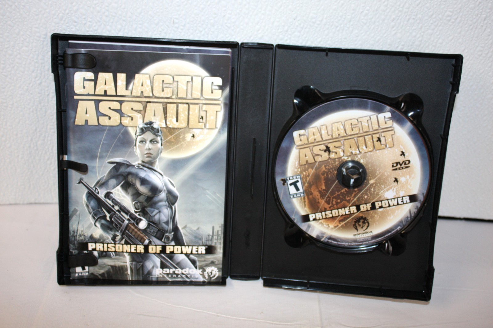 Paradox Interactive Galactic Assualt Prisoner of Power PCDVD With Manual & Chart