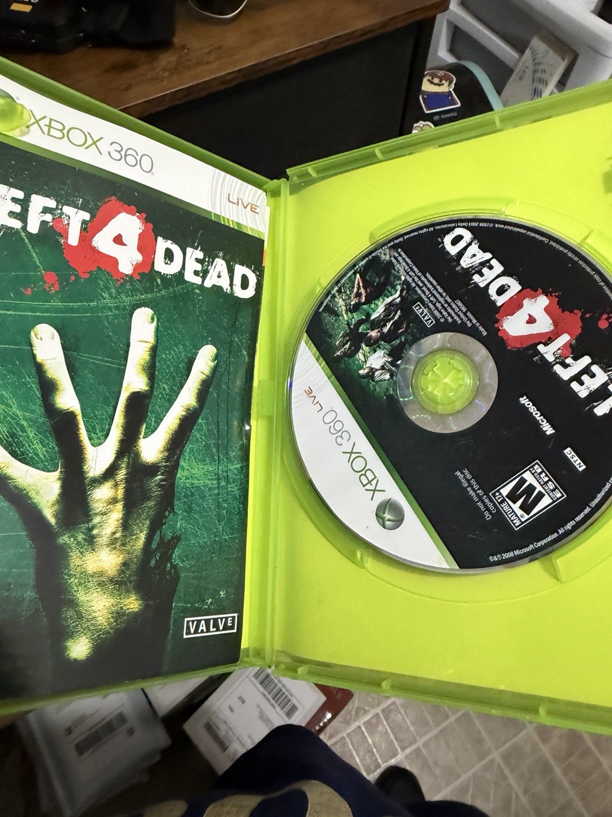 Left 4 Dead (Microsoft Xbox 360, 2008)