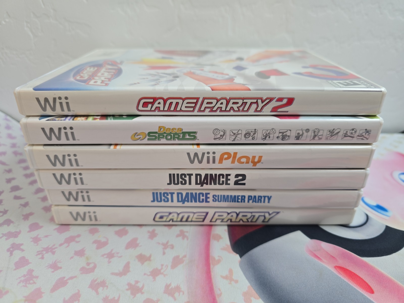 Wii Game Bundle, Just Dance, Game Party, Deca Sports, Wii Play (GameCube)