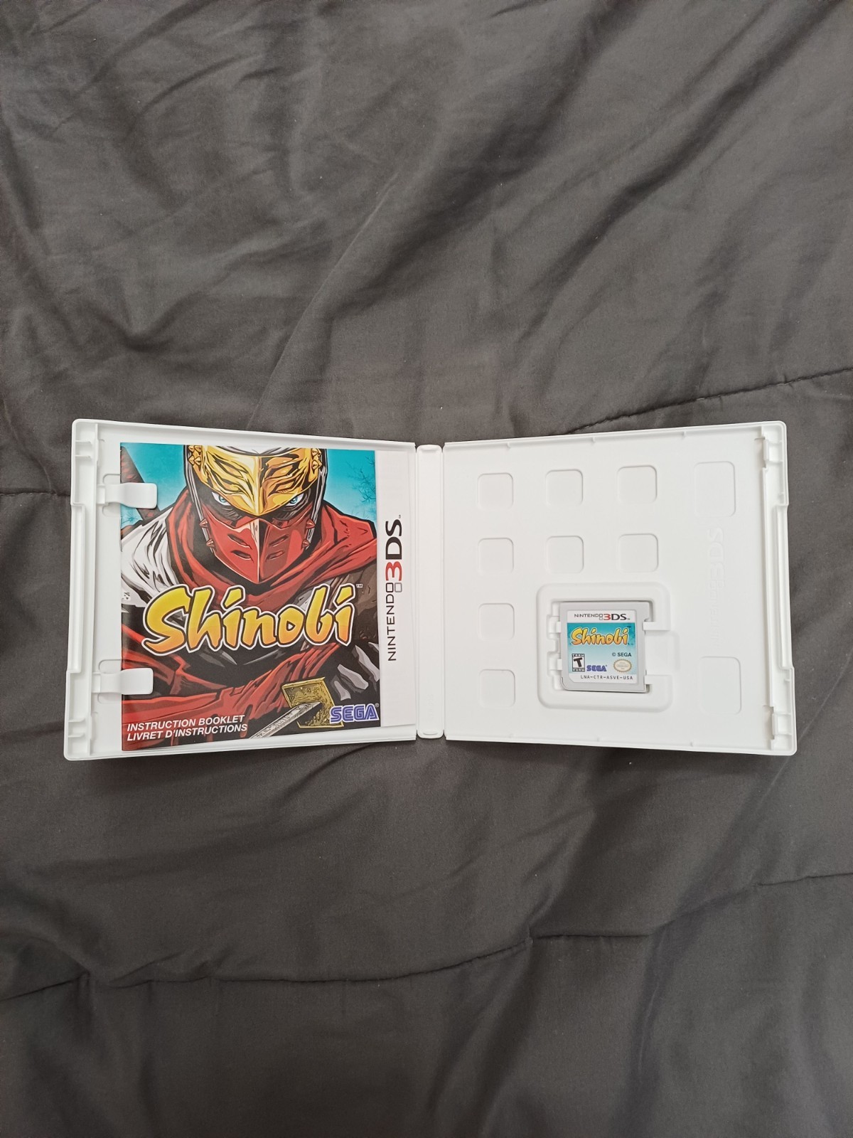 DS/3DS action game bundle, incl. Shinobi, Ninja Gaiden, Metroid First Hunt.