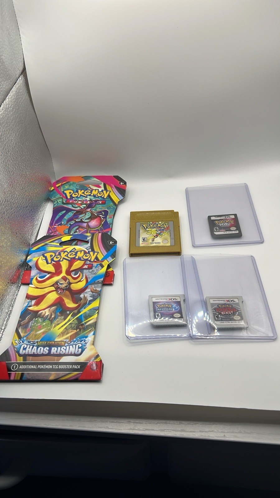 Pokemon Gold Version WITH PACKS OF POKEMON CARDS SEALED! Pearl Ds And More!