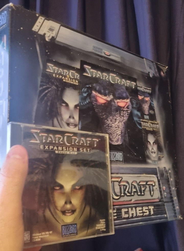 Starcraft Battlechest MASSIVE big box – Yes the biggest one!