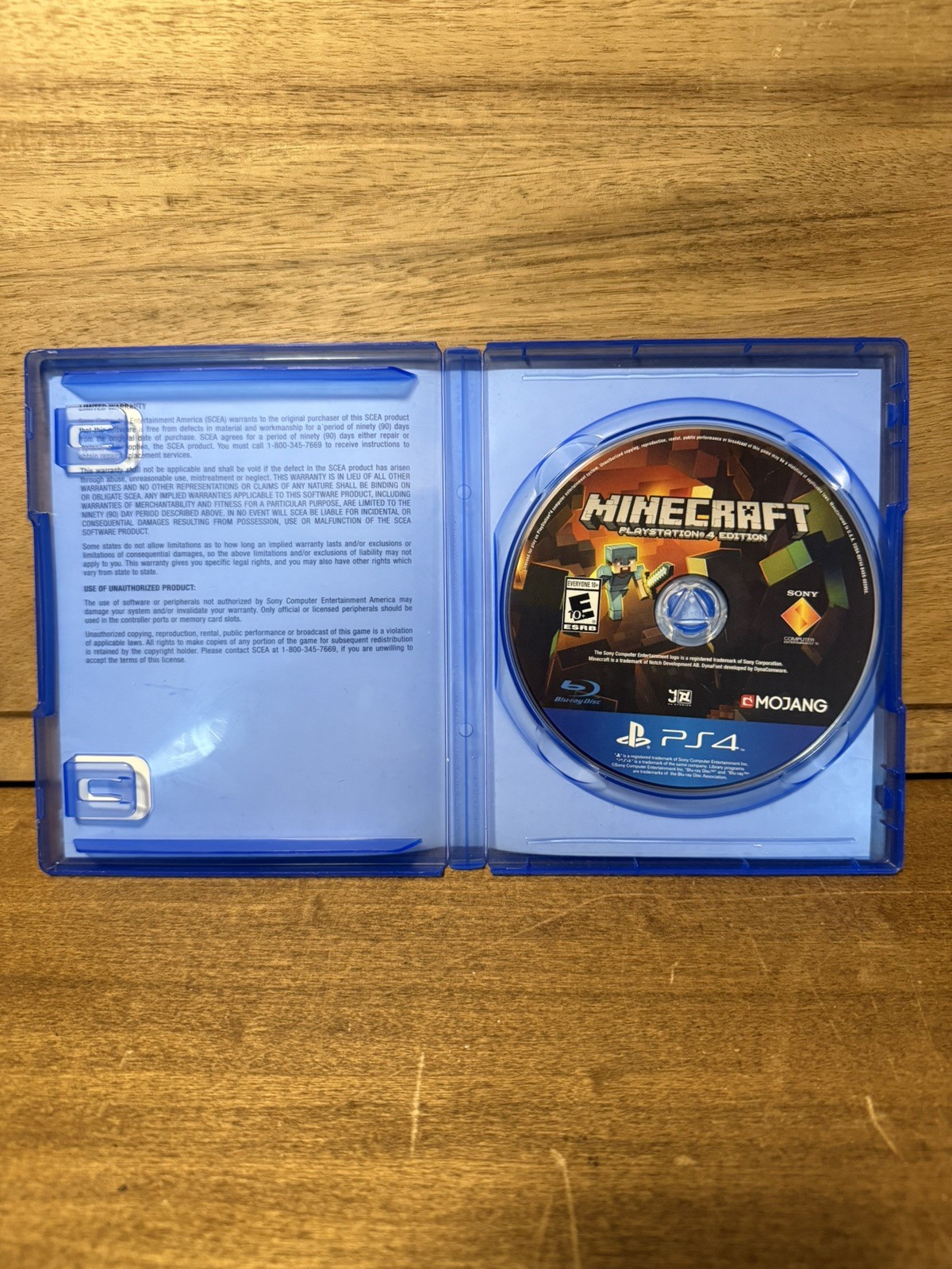 Minecraft (PlayStation 4 Edition, 2014)