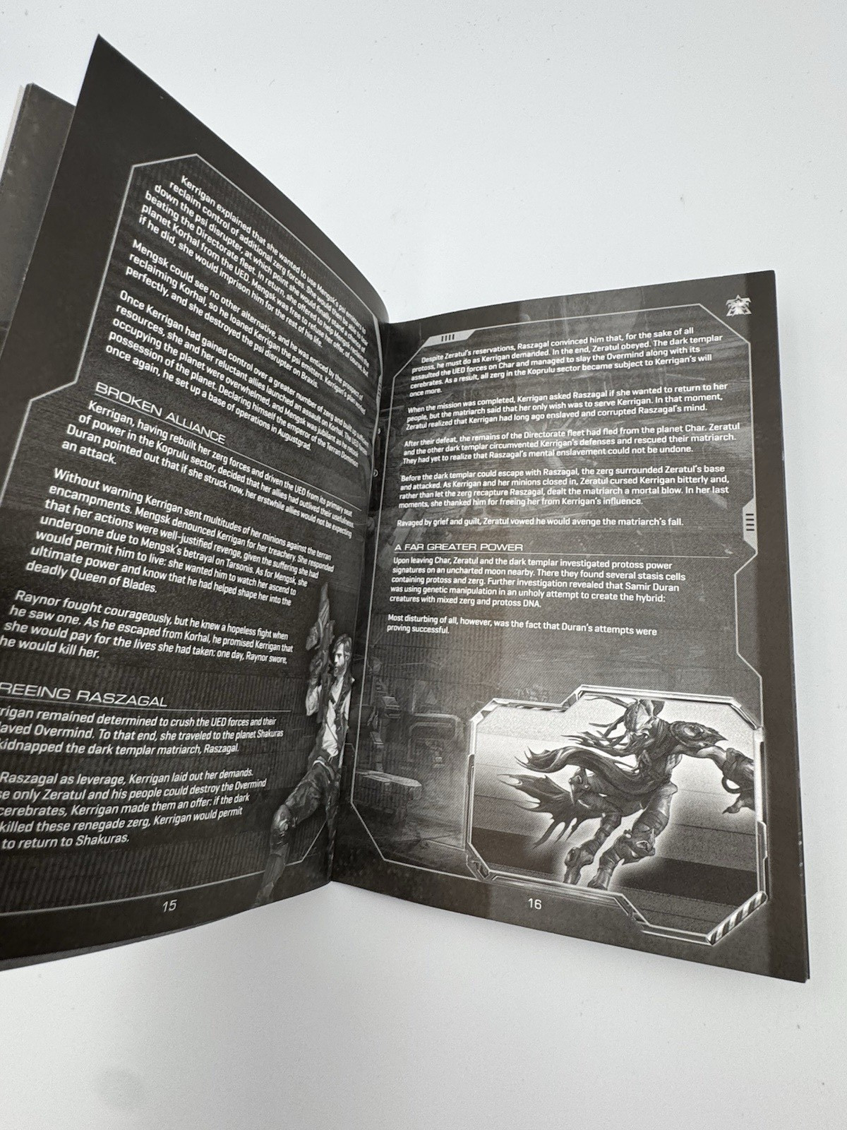 StarCraft II Wings of Liberty Big Box PC Complete w Inserts