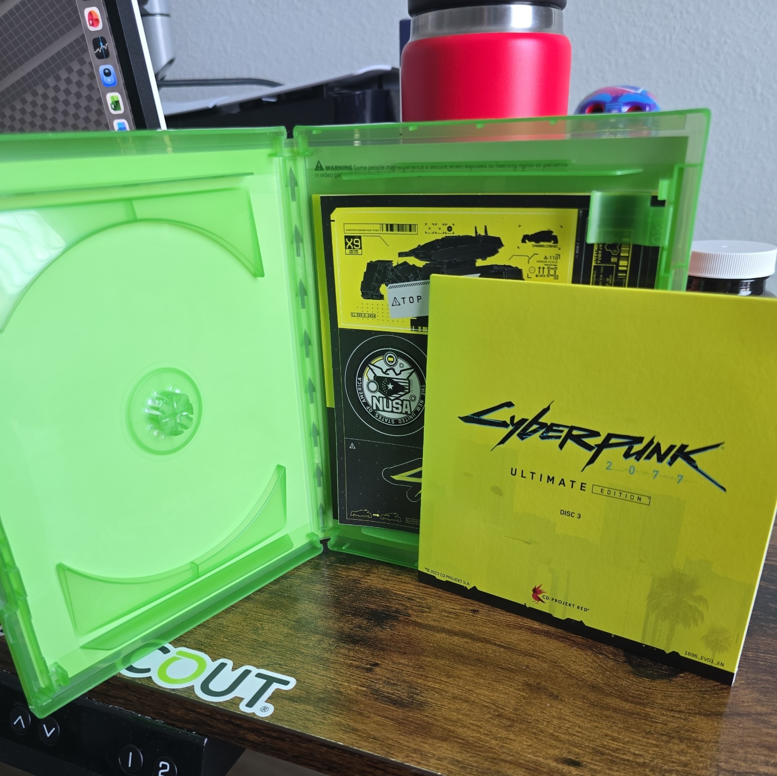 Cyberpunk 2077 Ultimate Edition (Xbox Series X|S, 2023) 3-Disc – Open Box
