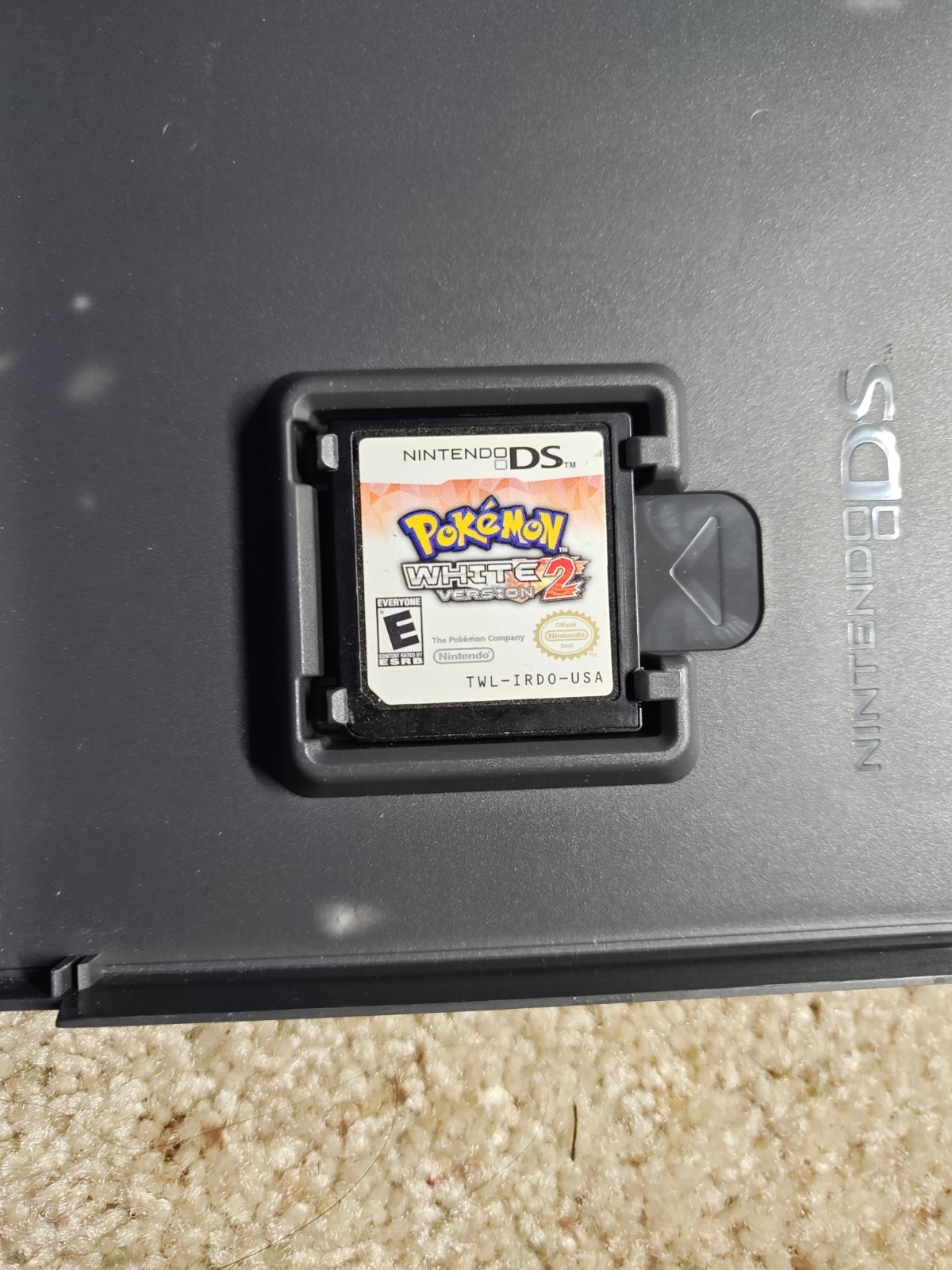 Pokemon: White Version 2 (Nintendo DS, 2012) Authentic Complete