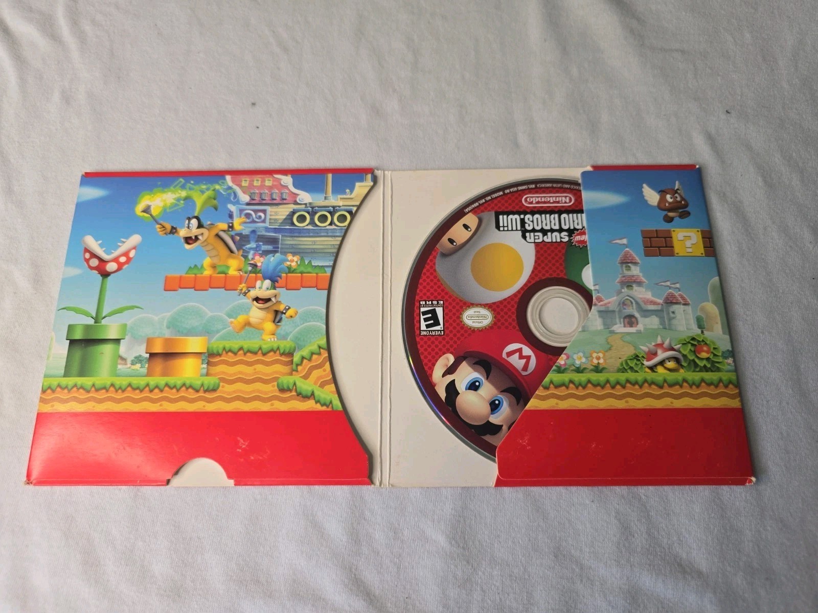 New Super Mario Bros. Wii (Game + Cardboard Sleeve)