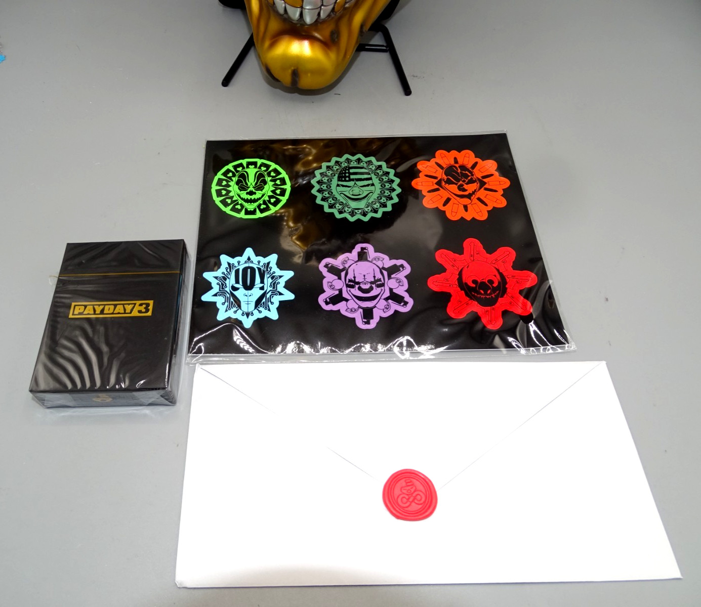 Pay Day 3 Mask Collectors Edition COMPLETE **WITHOUT GAME OR BOX**!!!