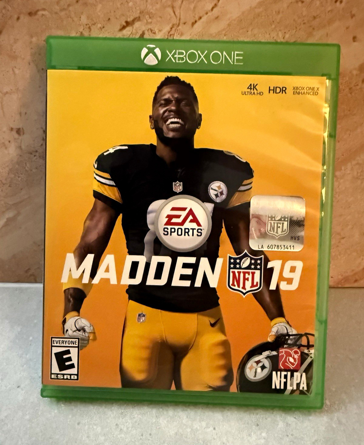 EA SPORTS Madden NFL 19 Xbox One Football E Manual Included w/ Original Case