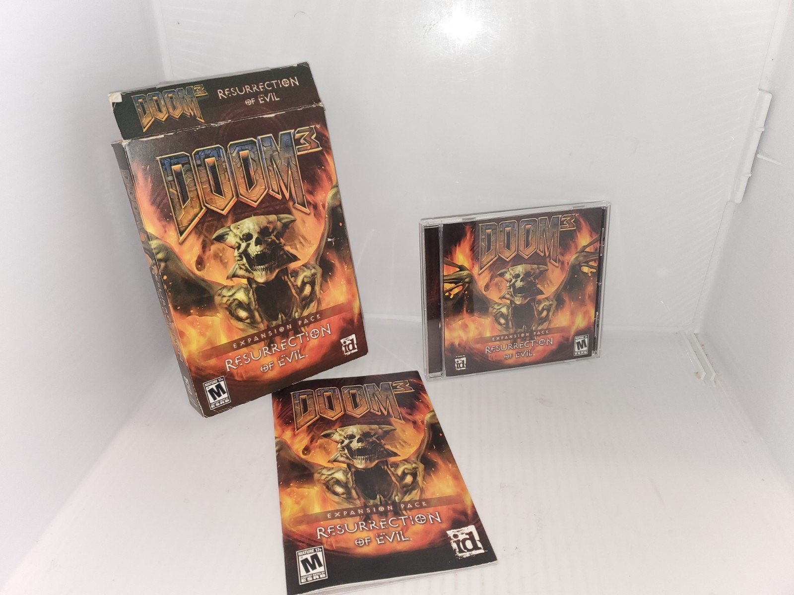 DOOM 3 Expansion Pack Resurrection of Evil PC Computer Game Big Box With Key