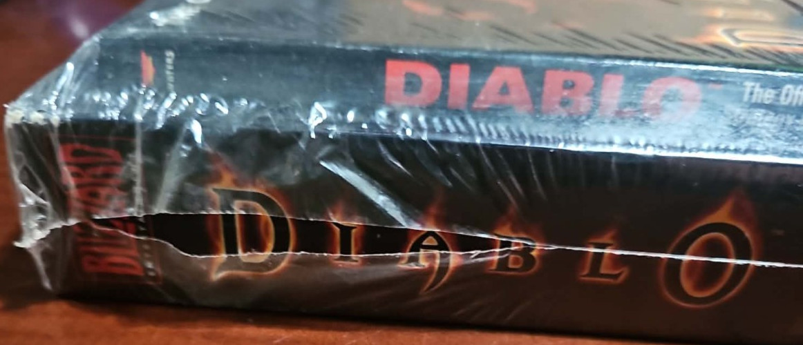 DIABLO (PC, 1996) includes Strategy Guide Bundle Factory Sealed NEW – READ