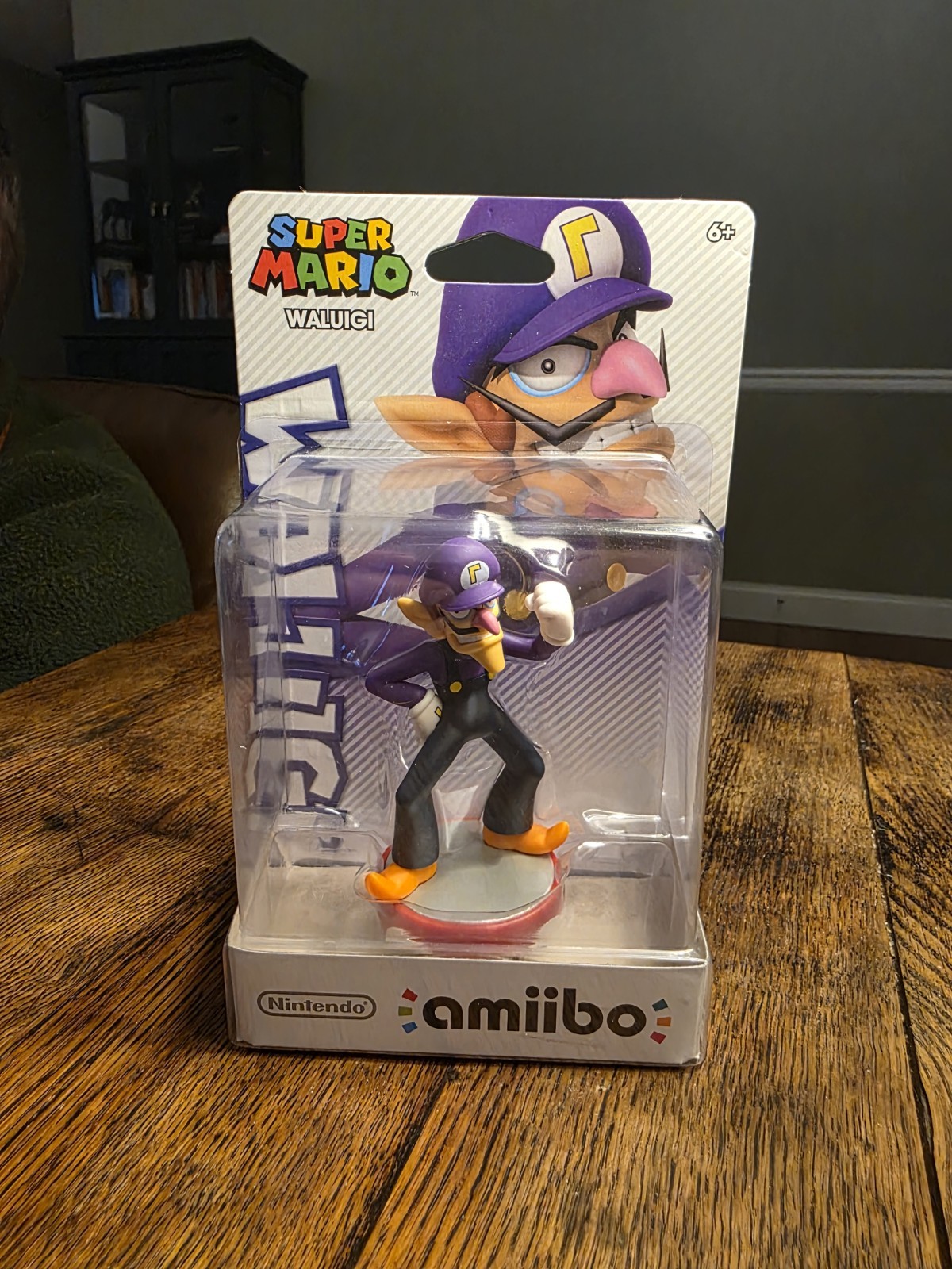 Waluigi Amiibo – Super Mario Series – Nintendo