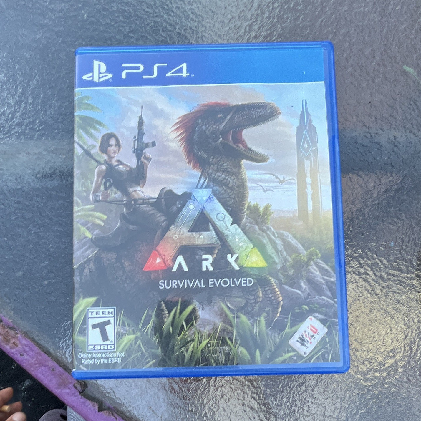 ARK: Survival Evolved PS4 Studio Wildcard 2017 T Online Multiplayer NTSC-U/C
