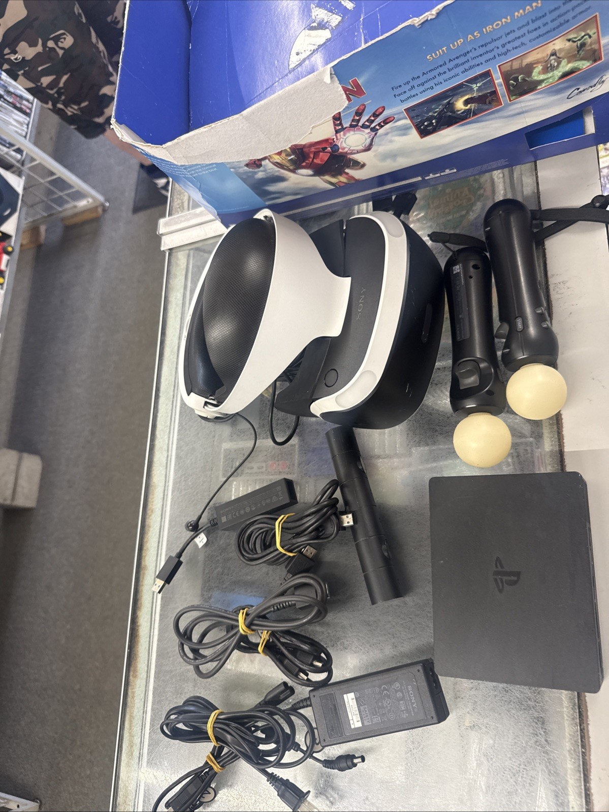 Sony CUH-ZVR1 PlayStation VR Bundle for Sony Playstation 4 PS4 ()