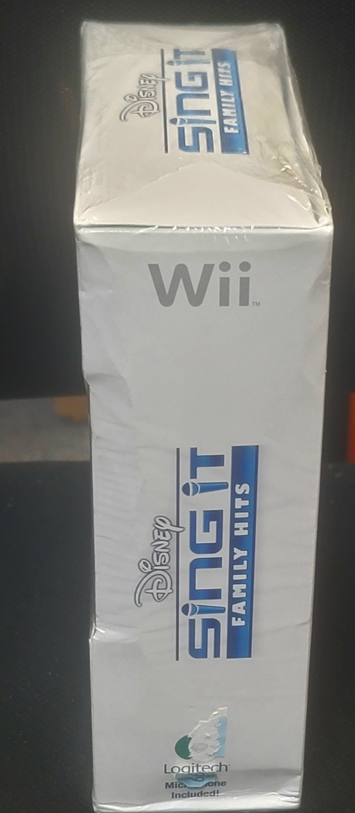 Disney Sing It: Family Hits with Microphone (Nintendo Wii, 2010) Brand New