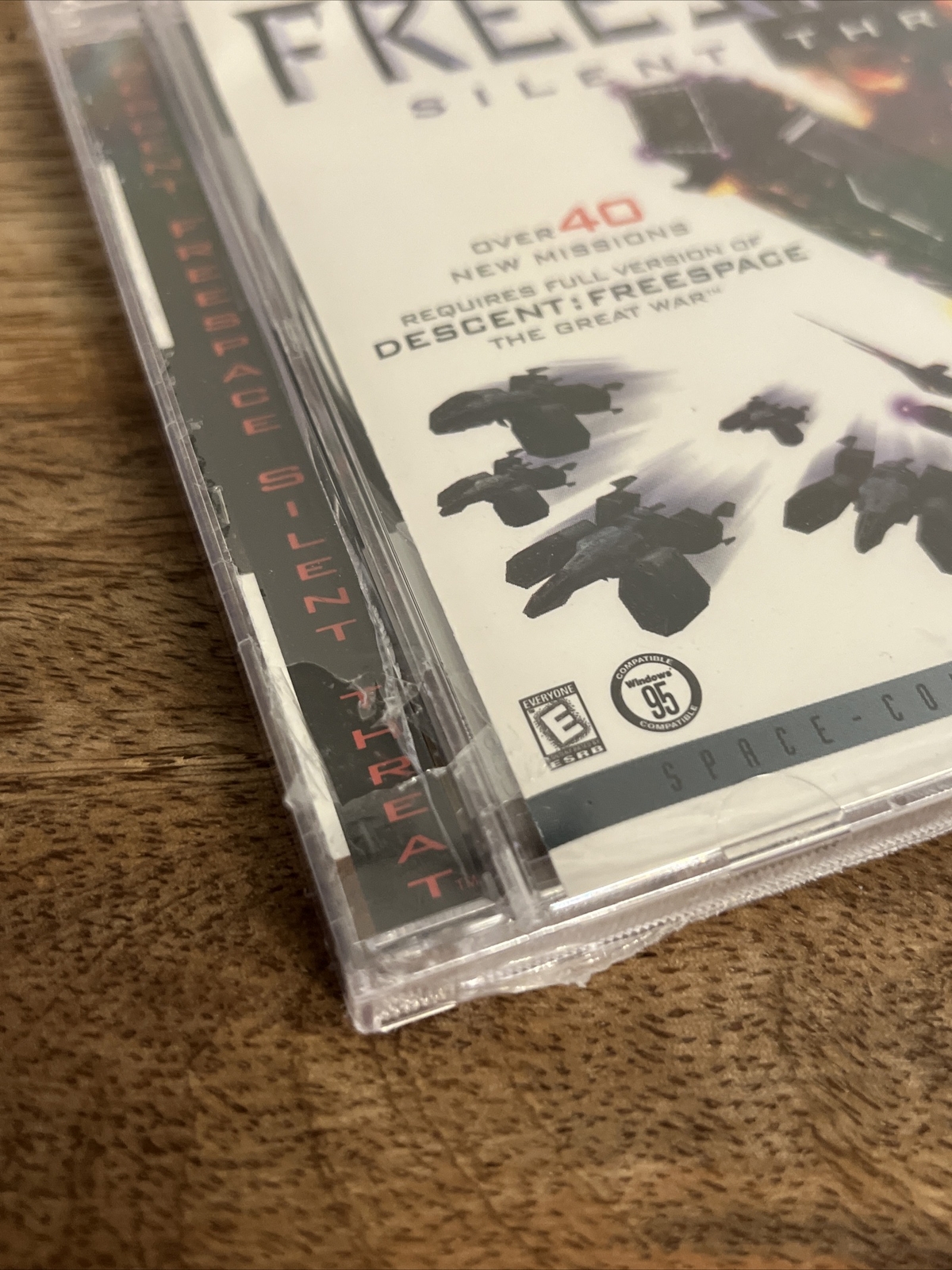 Descent Free space Silent Threat Video Game Pc CD -Rom E-Everyone Interplay -New