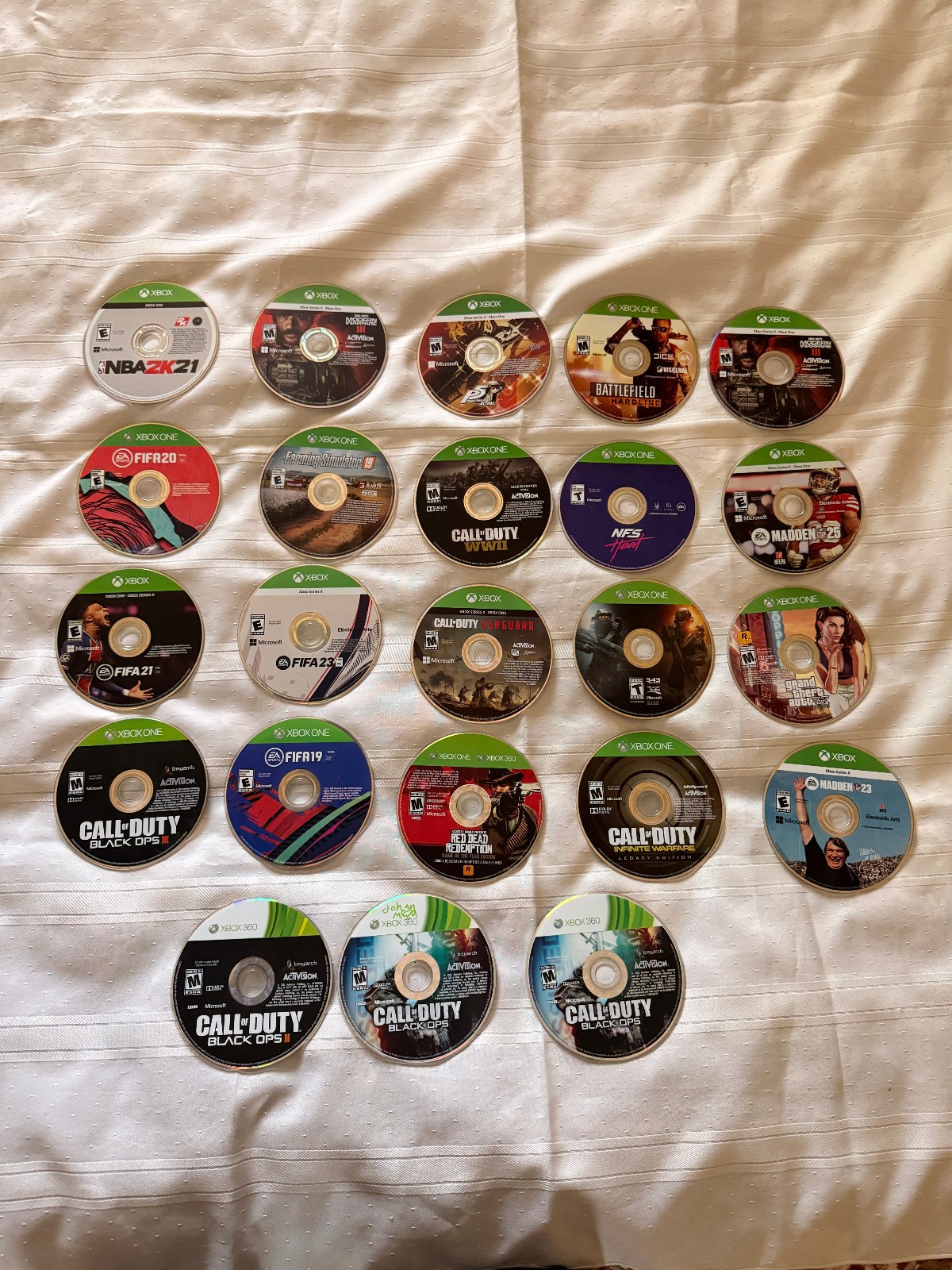 Xbox One 360 Game Lot 23 Loose Discs COD GTA FIFA Madden Halo Sports FPS Mix