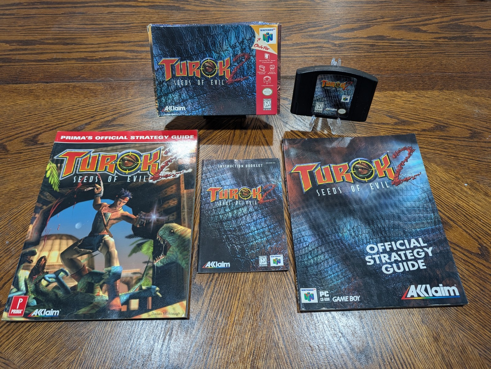 Turok 2: Seeds of Evil (Nintendo 64, 1998) – Complete in Box with Manual & Guide