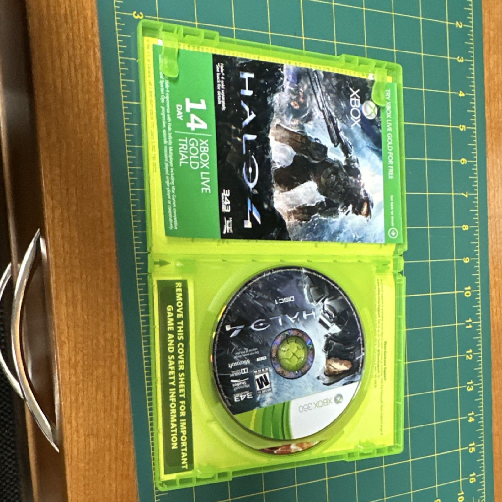 HALO SERIES BUNDLE: Halo 3 Essentials, Halo 4, Halo Reach, & Halo 5 Guardians