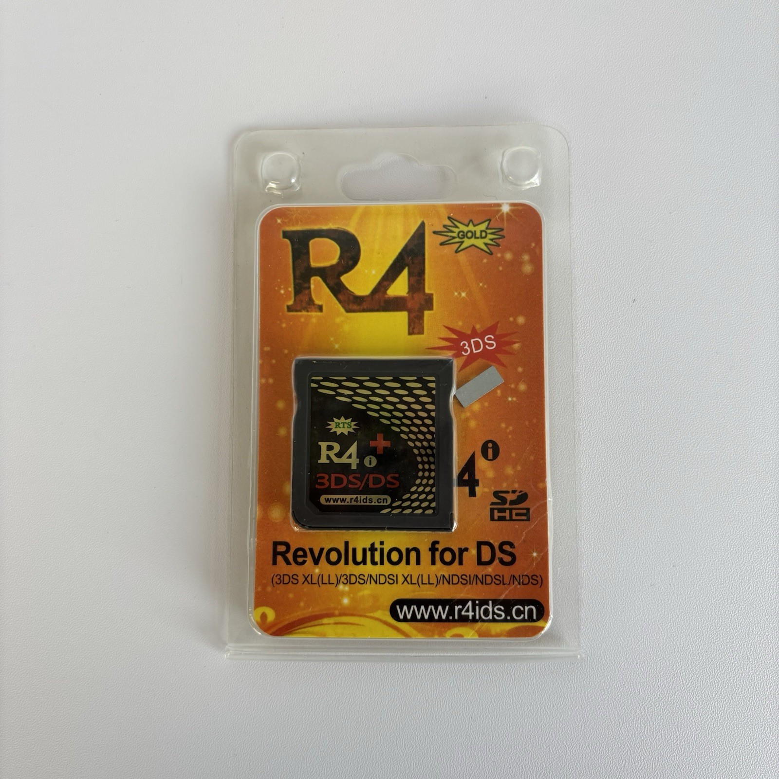 R4 Gold Revolution for Nintendo DS (3DS Compatible)